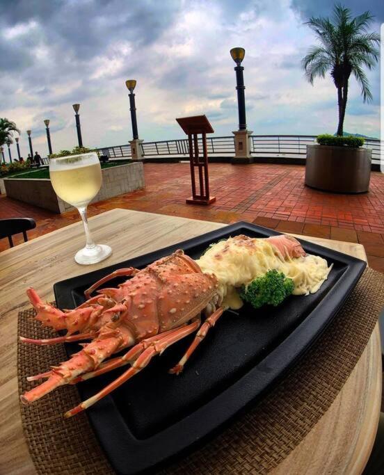 Ecusuites Resort Riverfront Family Dept Santa Ana Gye