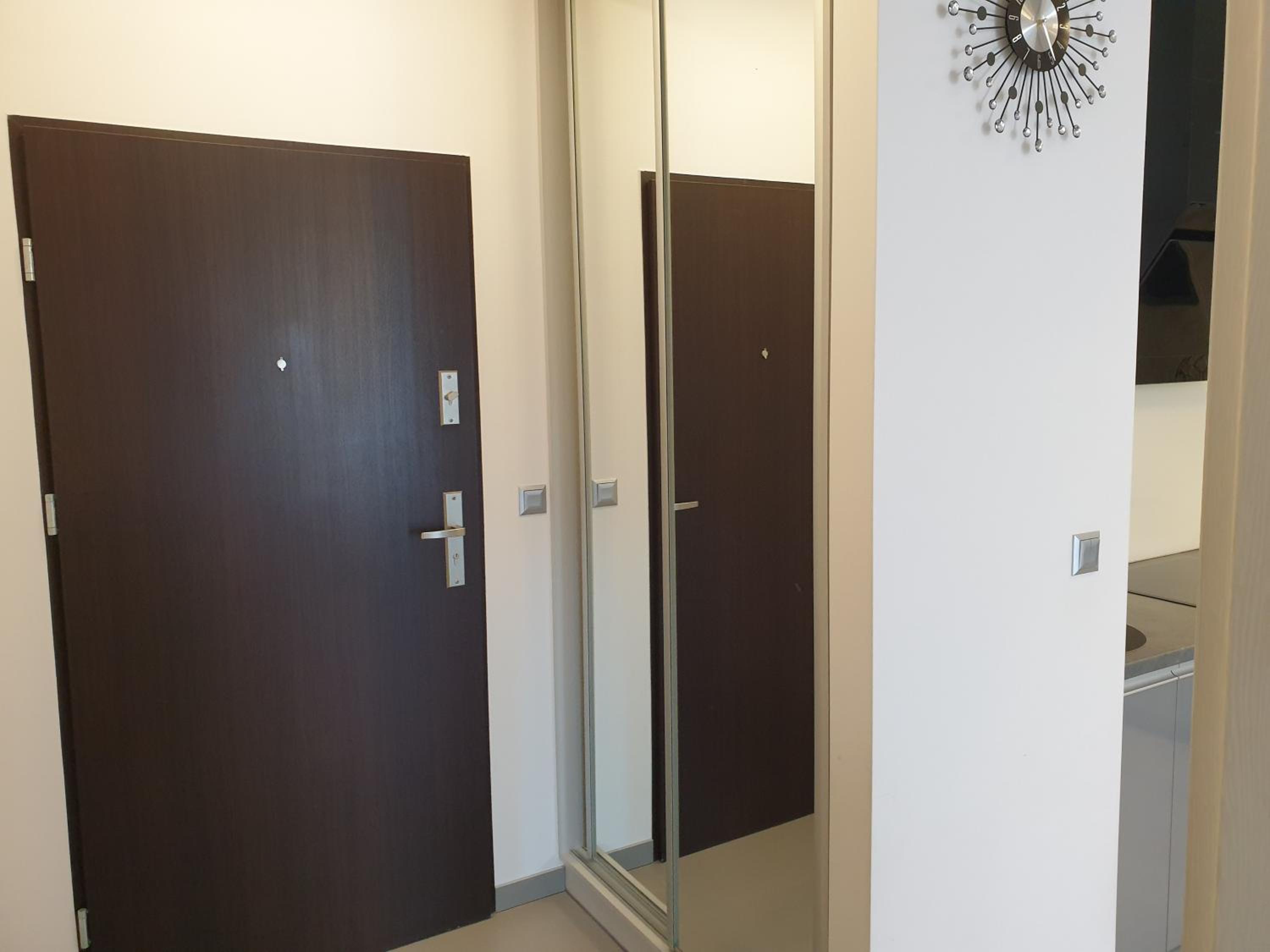 Caskada Modern Apartment 3 view 3