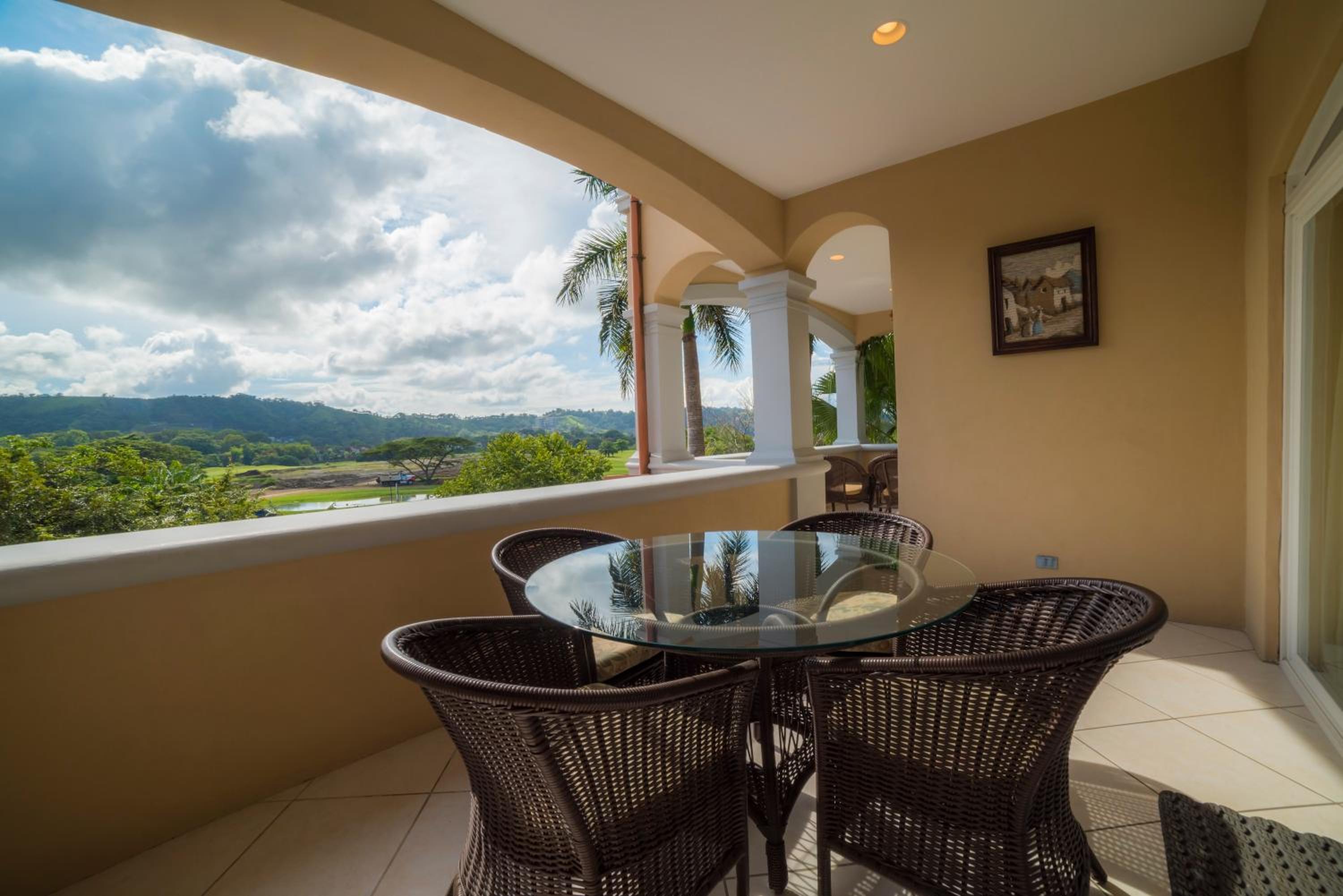 Colina 5D 3 bdr Golf View in Los Suenos