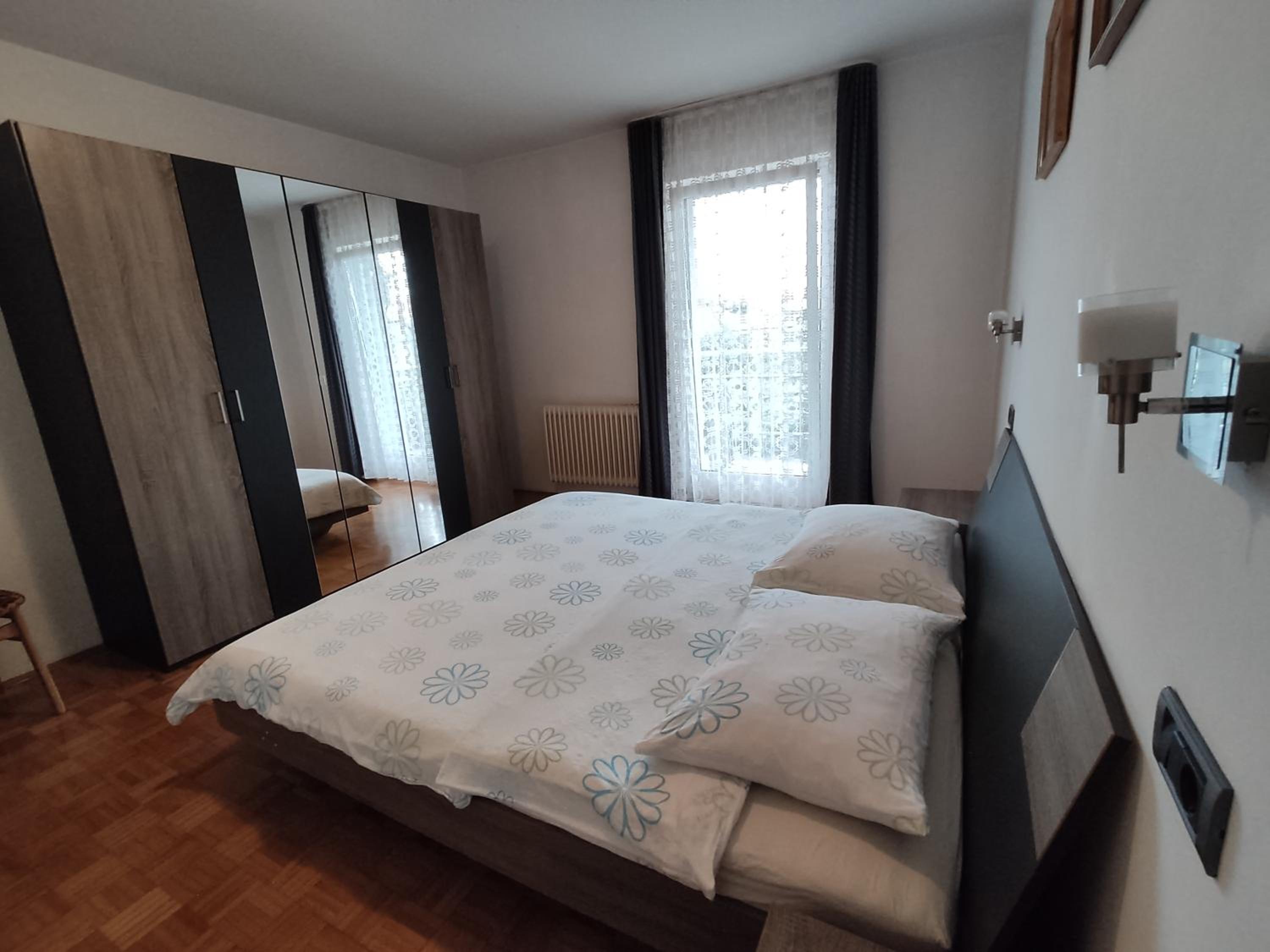 Apartments Samec