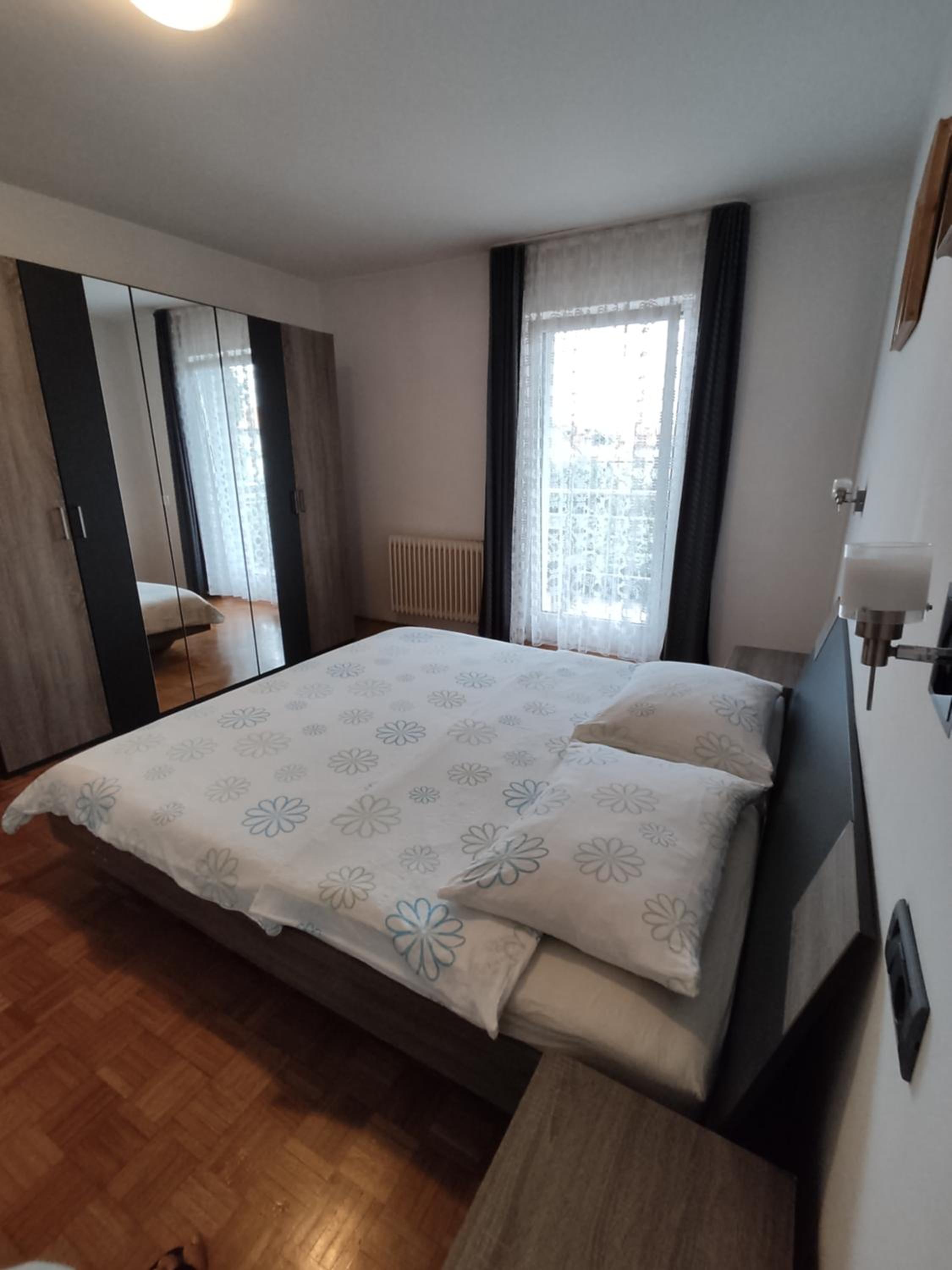 Apartments Samec