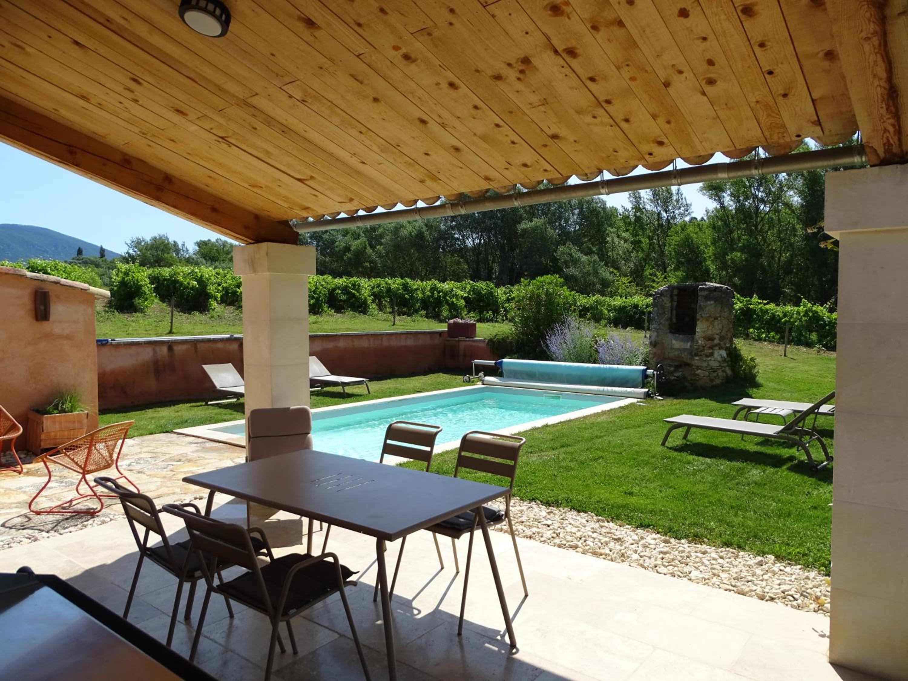 le bastidon view 3