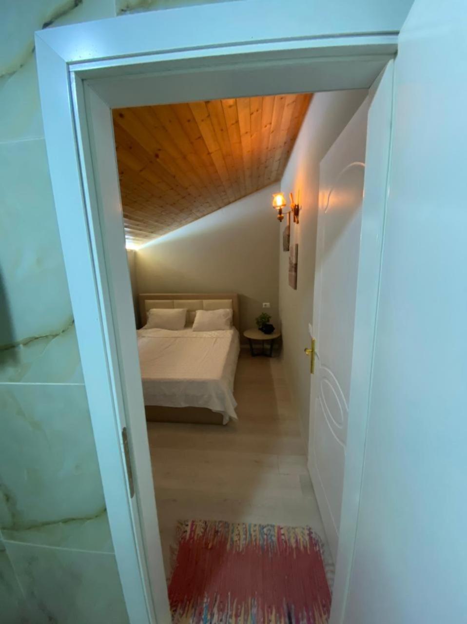 Villa Elear