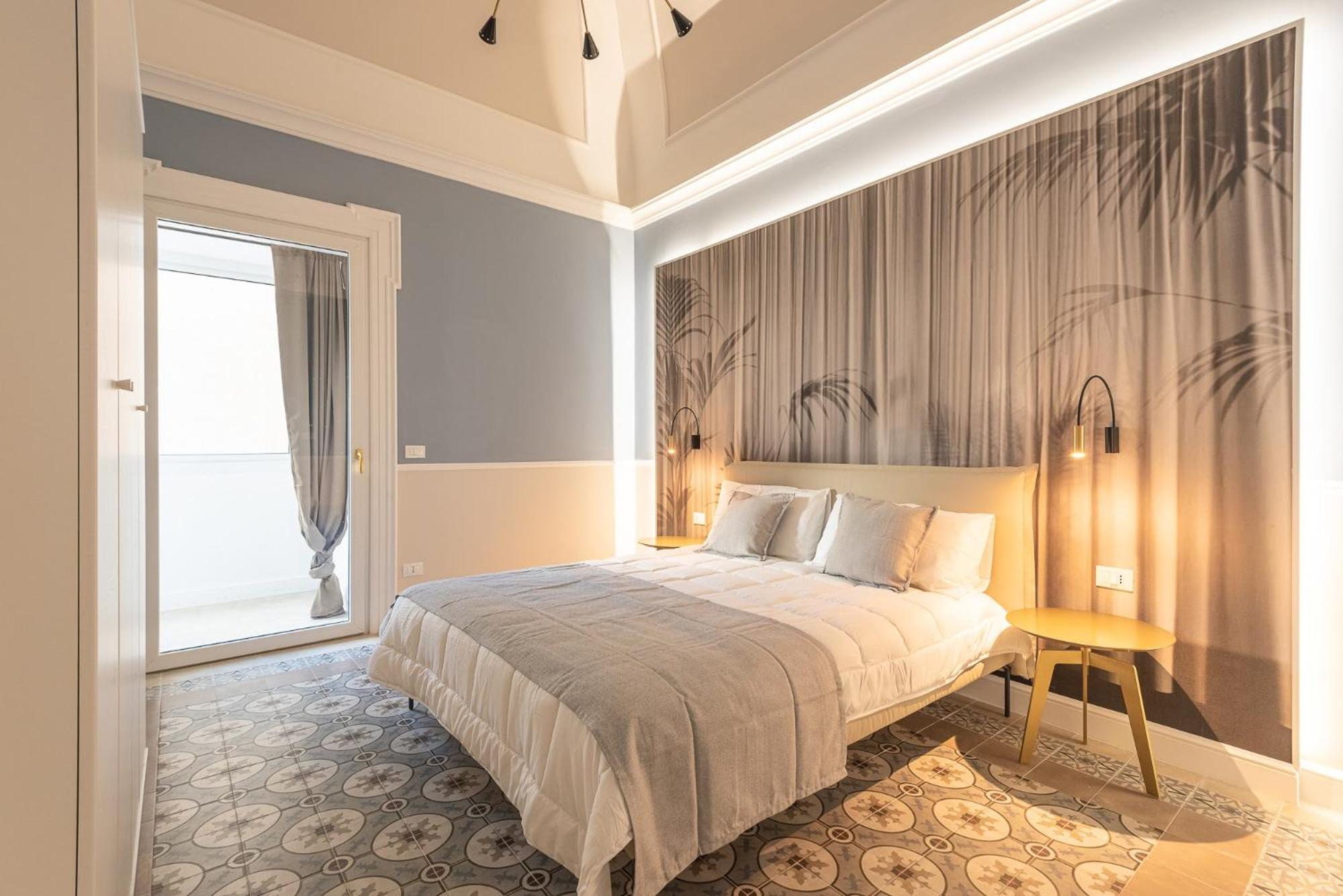 Nitti43 luxury apartment photo 2