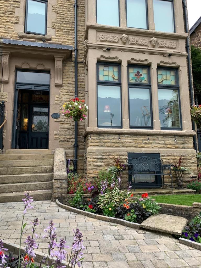 Hotel Shelbourne House - Image 1