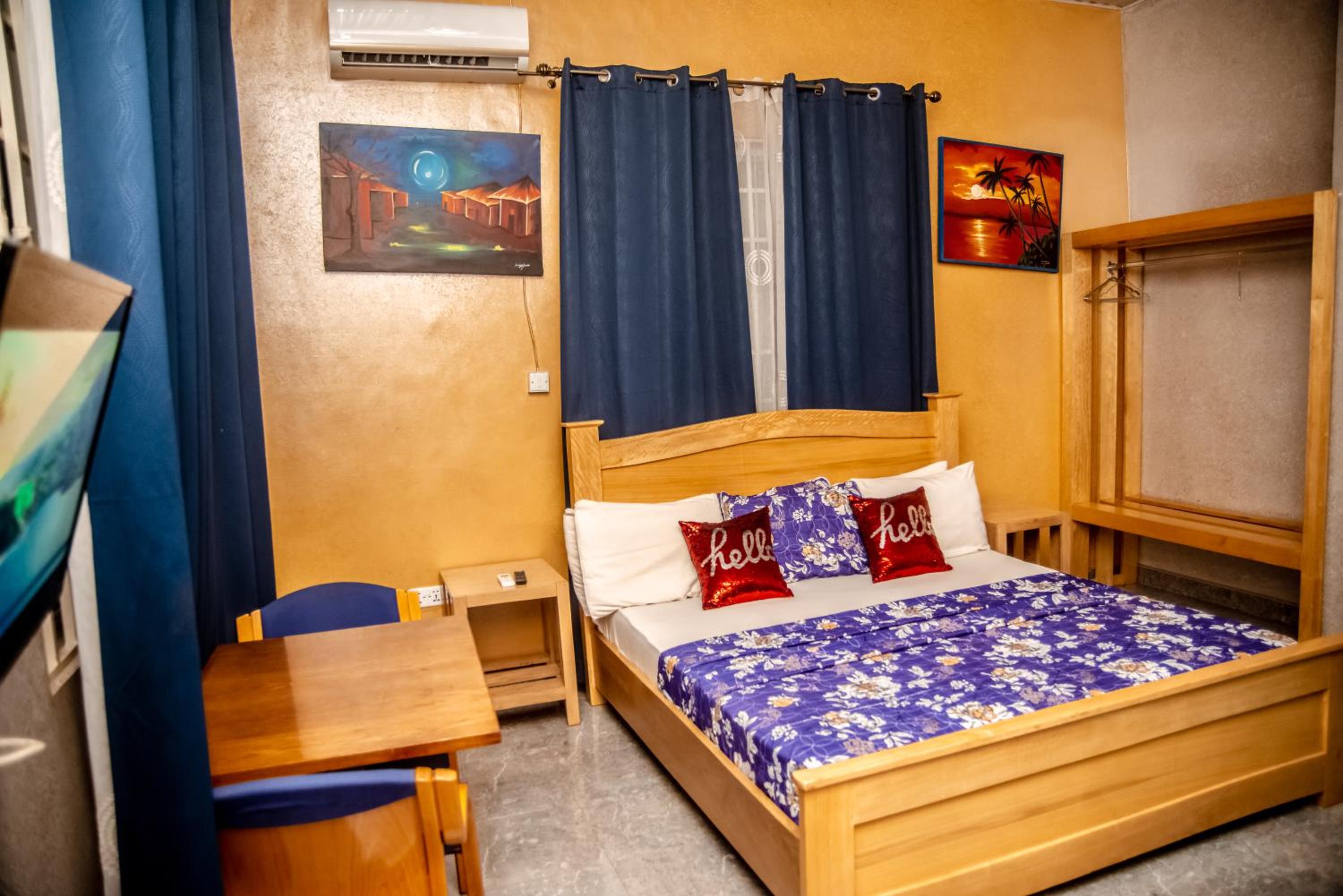 Homey Lodge - Property Image 8