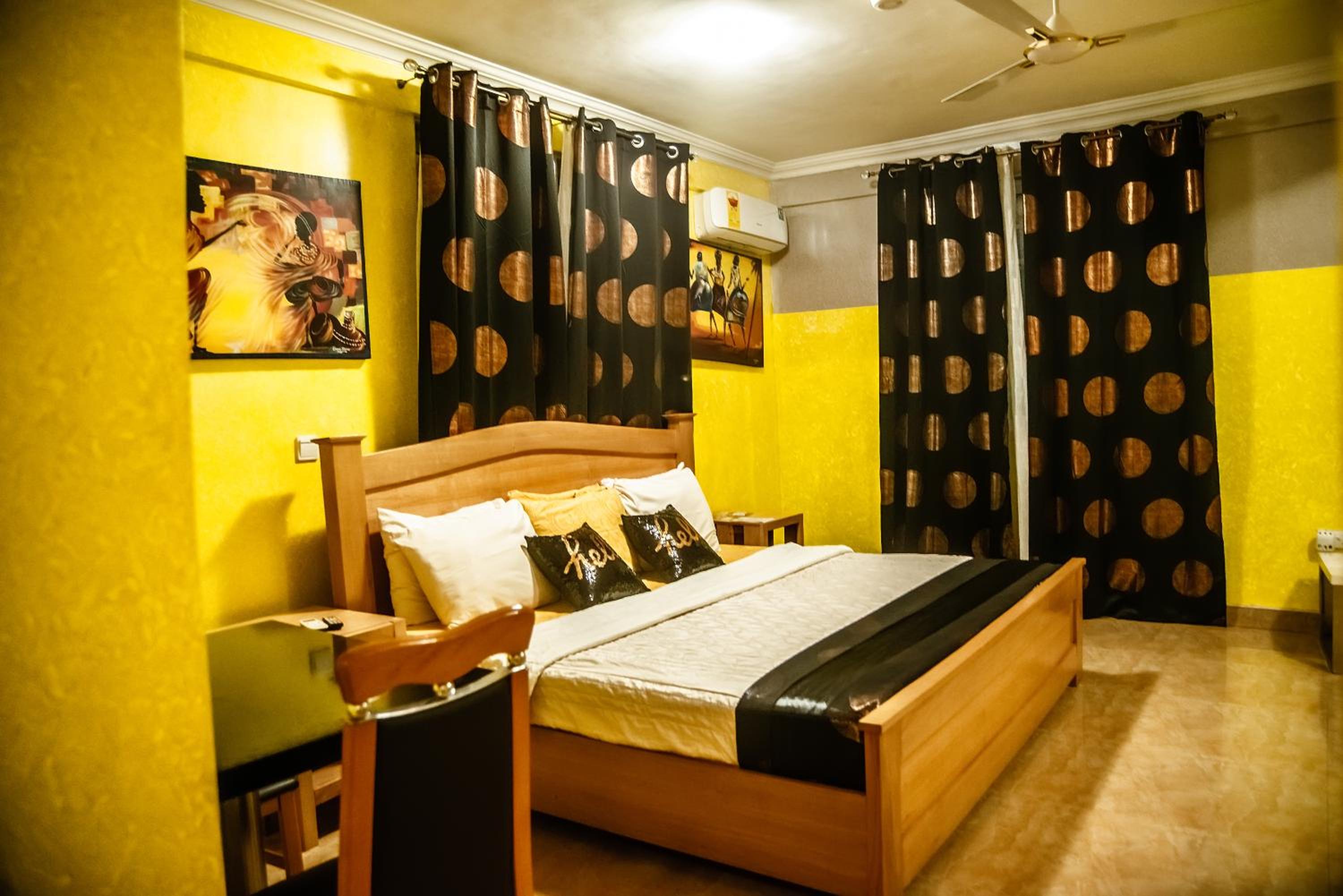 Homey Lodge - Property Image 6