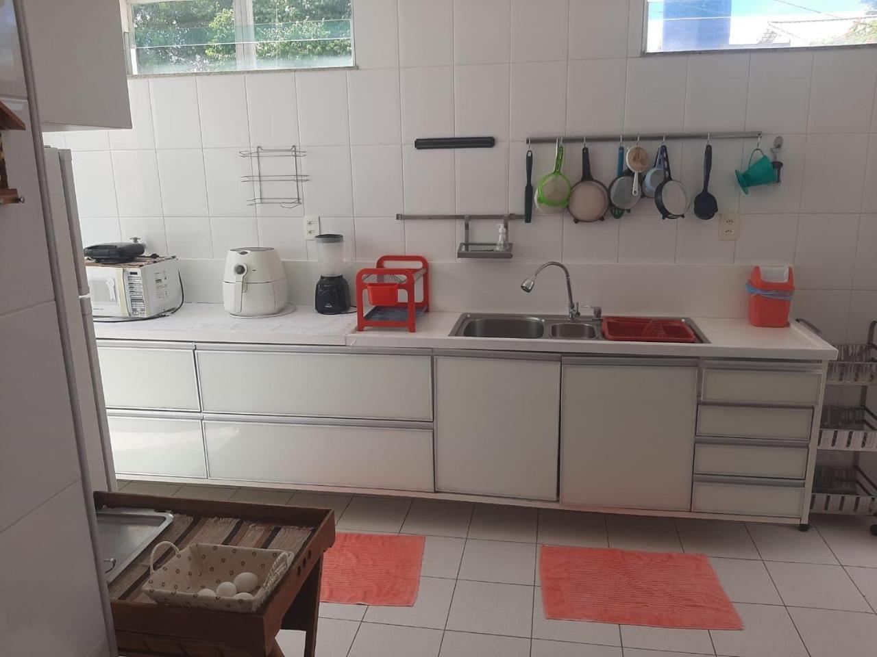 Casa no condomínio paraíso