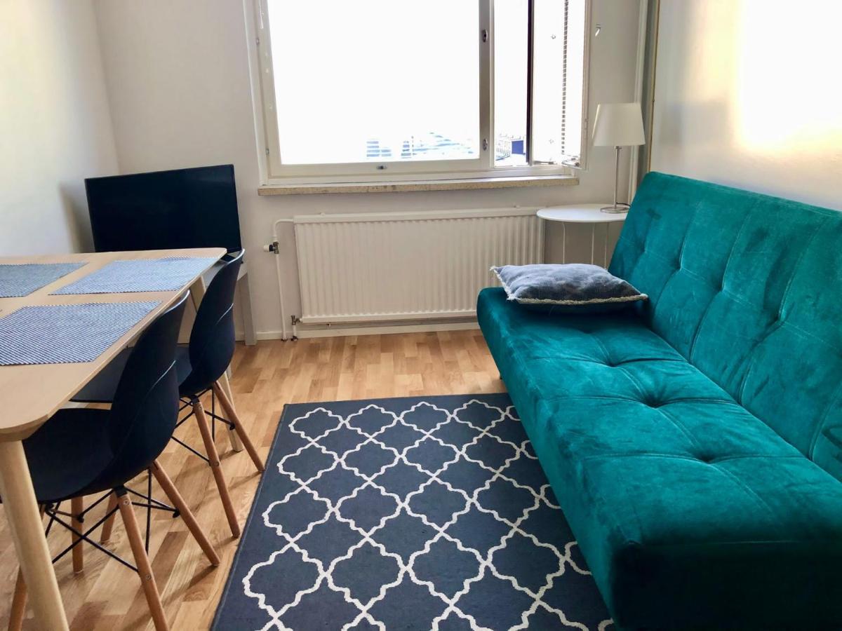 Scandinavian apartments Heart of the city Työmiehenkatu view 2