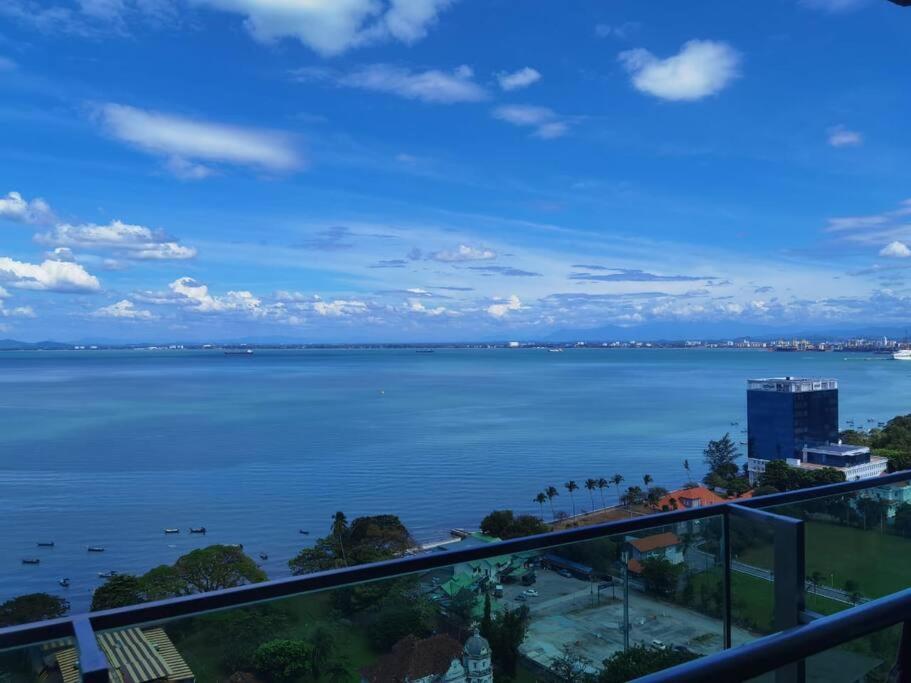 Mansion One Seaview Service Apartment X Gurney Geogetown photo 1