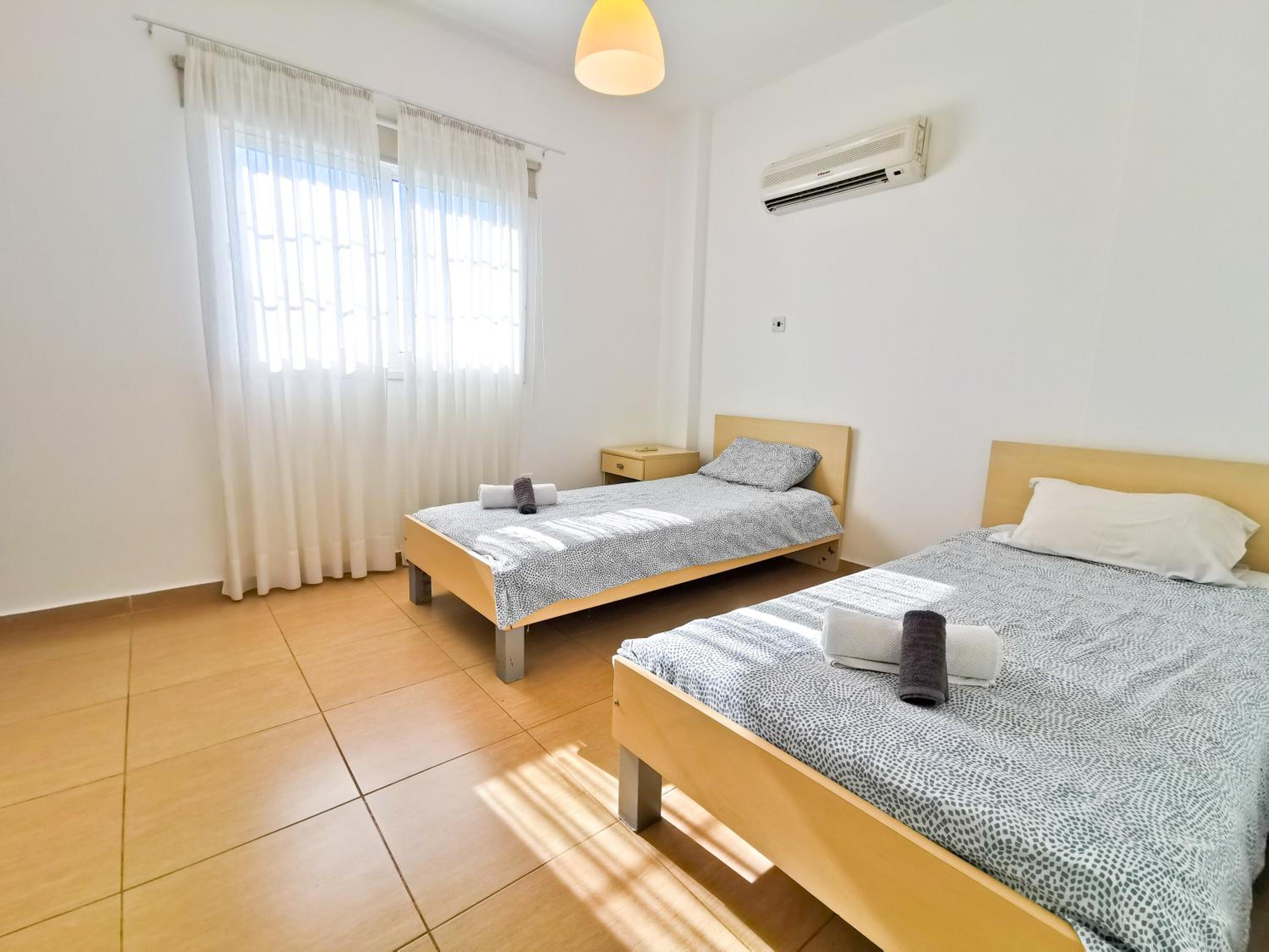 Off Course Seaview Apartment