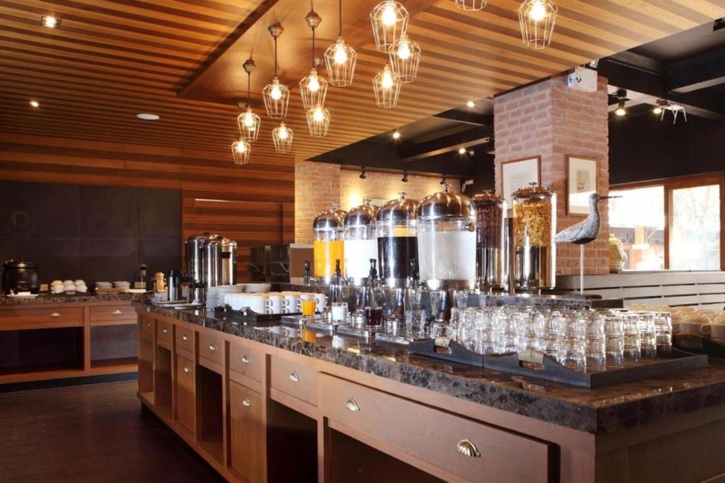 Rambuttri Village Plaza 2