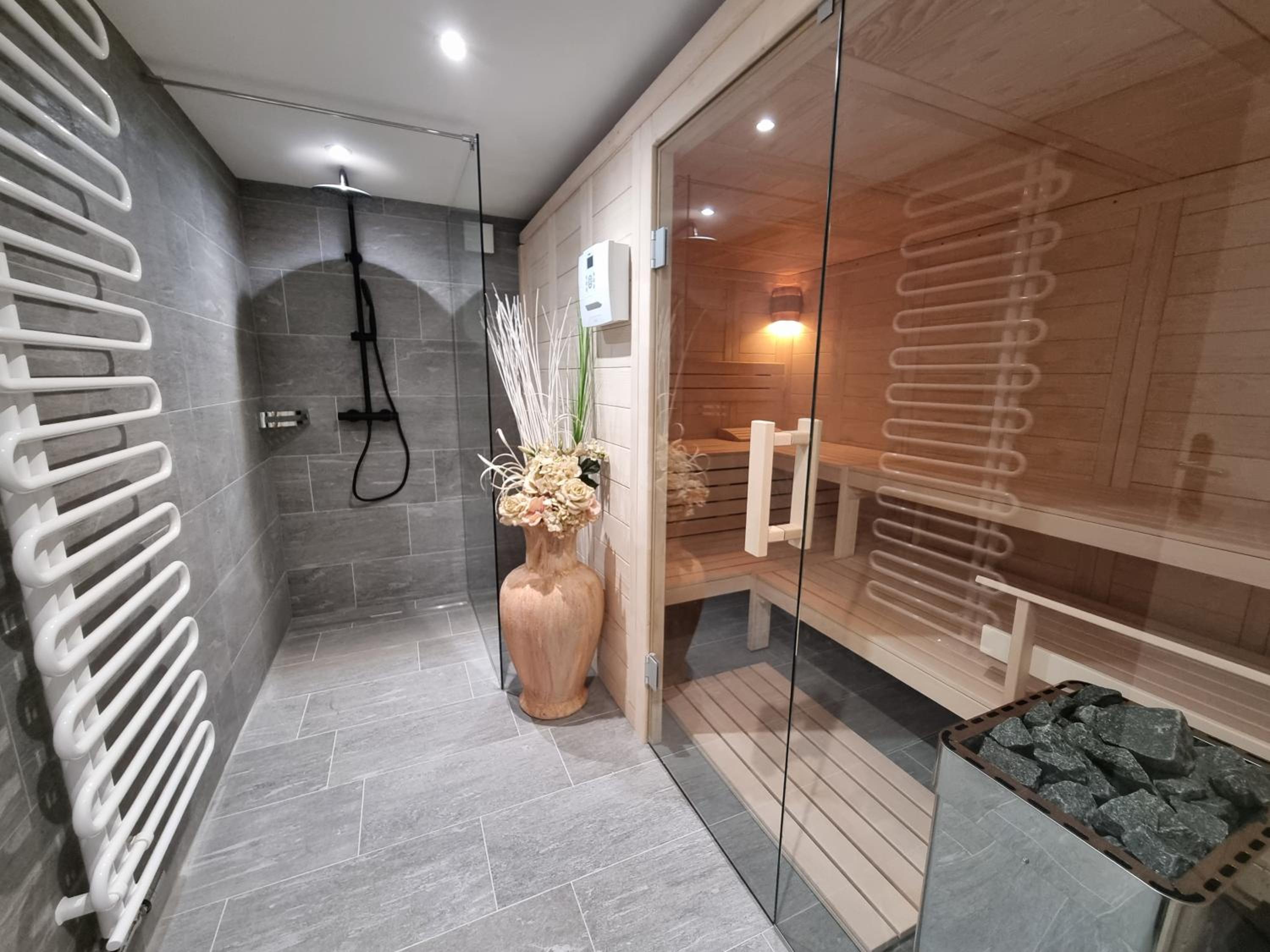 Alpine Retreat & Sauna view 5