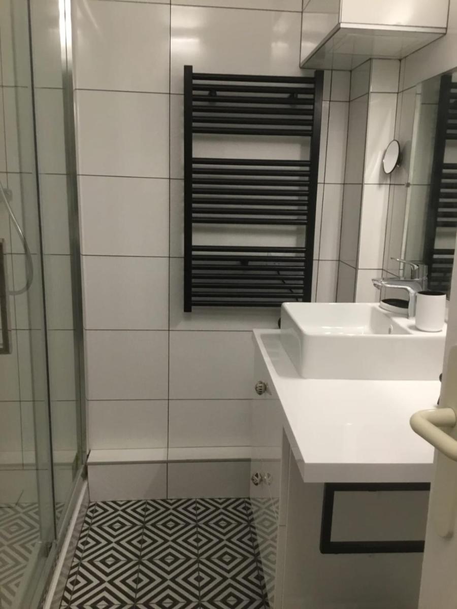 GuestReady - Artsy Flat for 2 near Opera