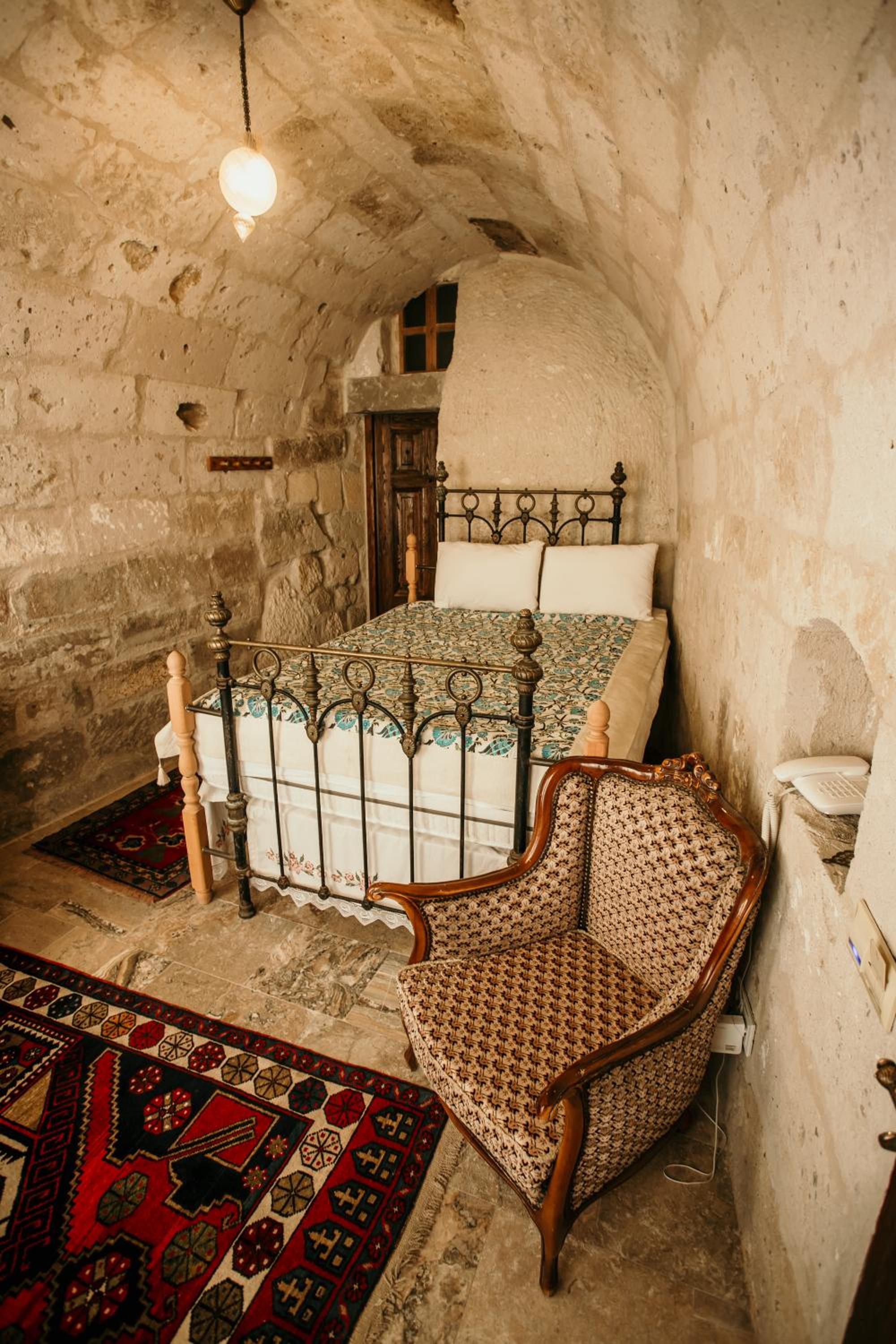 Village Cave House Hotel - Image 14