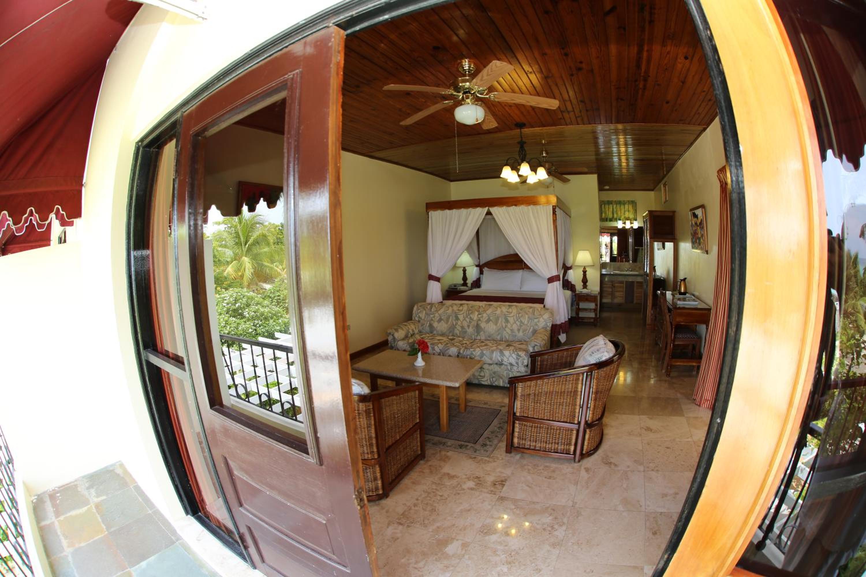 Charela Inn Hotel 26