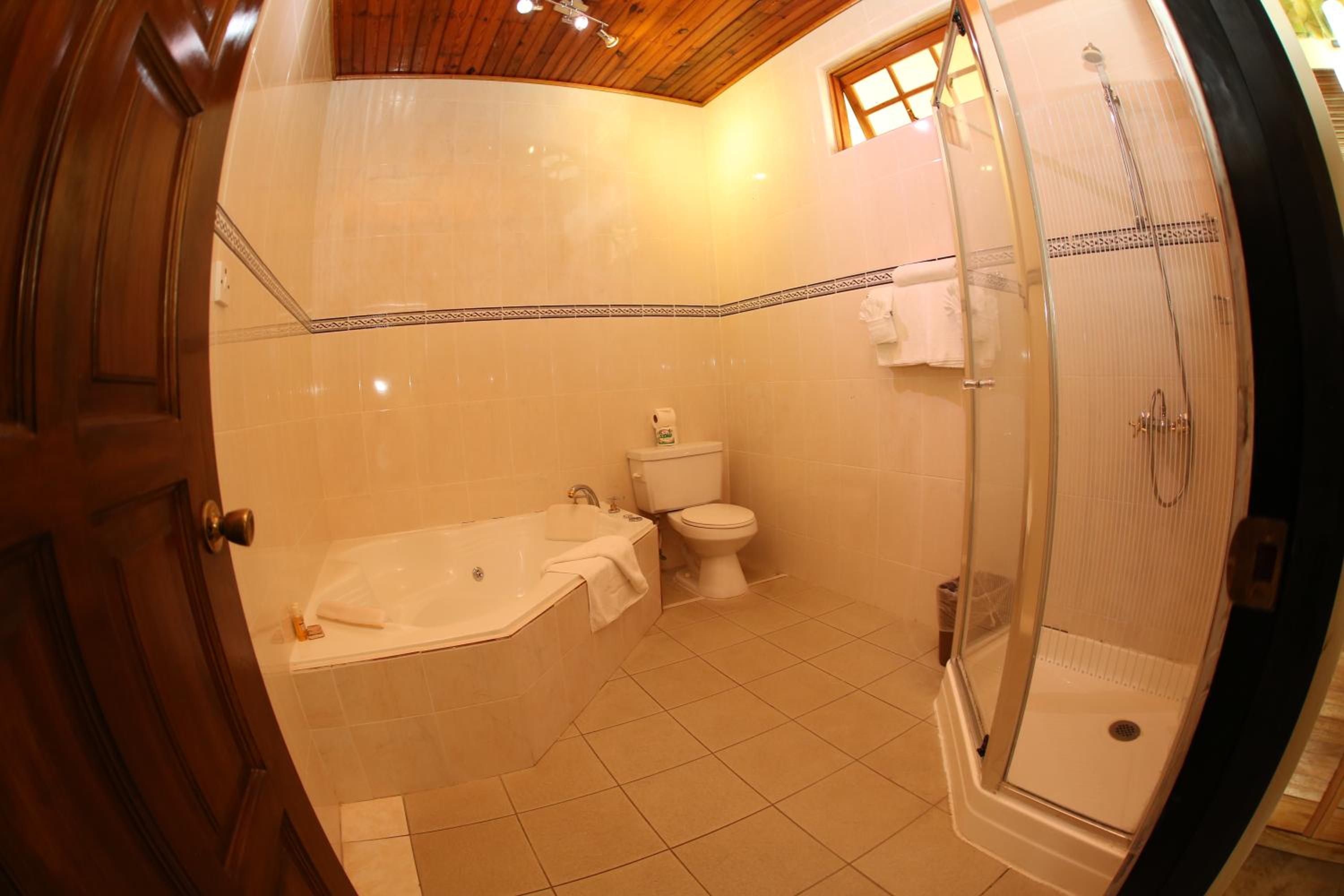 Charela Inn Hotel 23