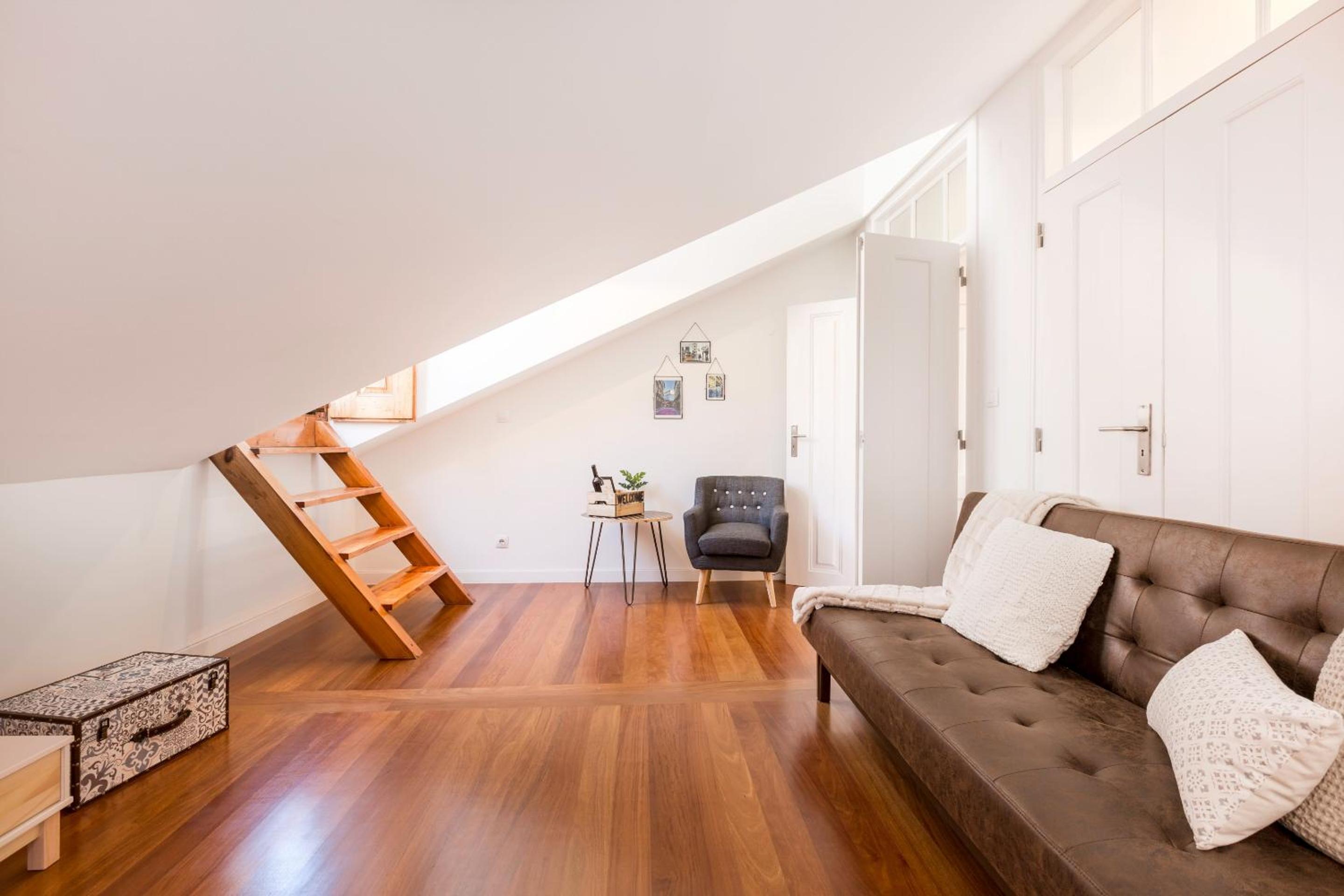 Graça and Alfama Heritage 3-BR Signature Suites by NestAtLisbon view 5