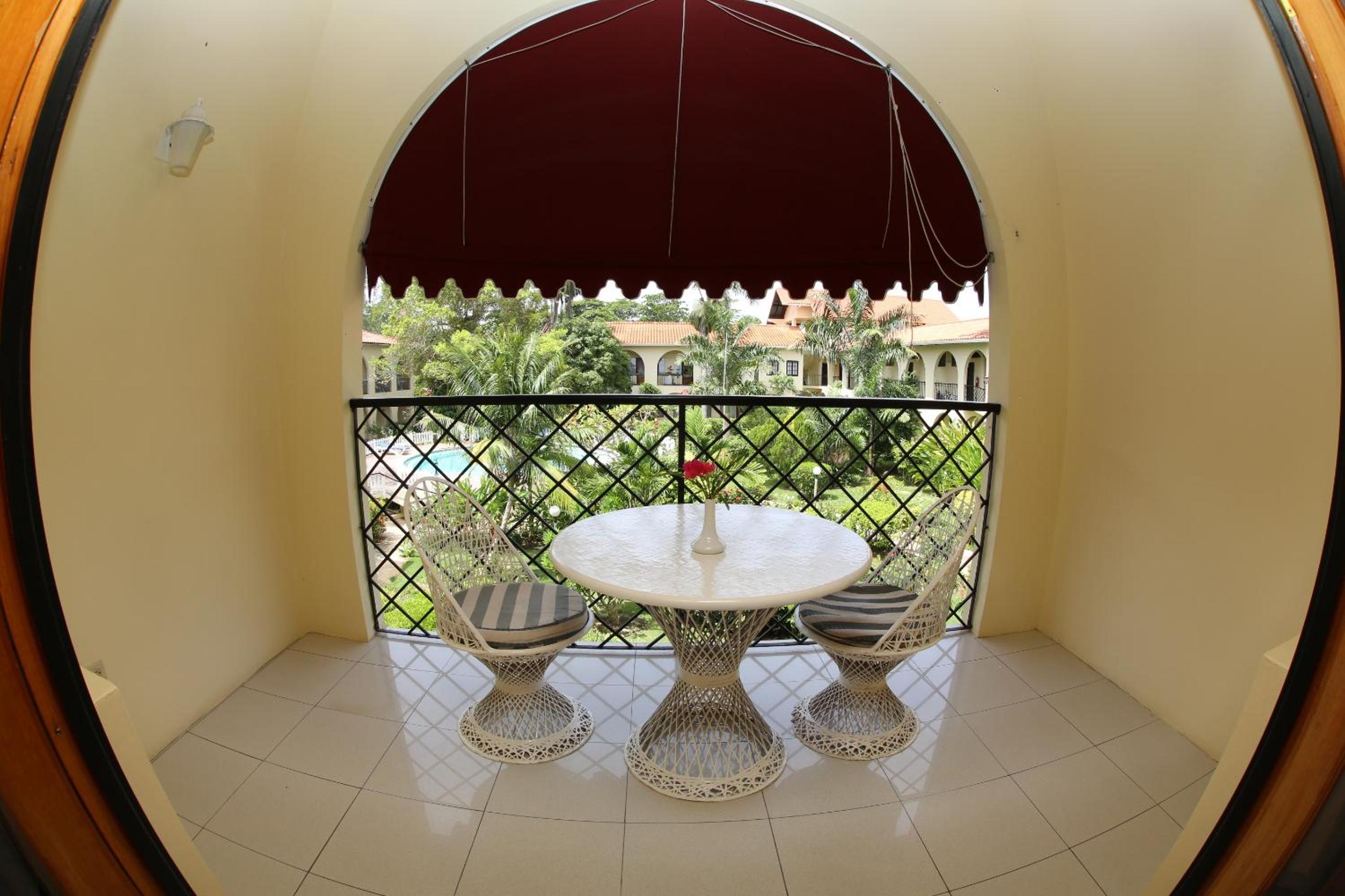 Charela Inn Hotel 41