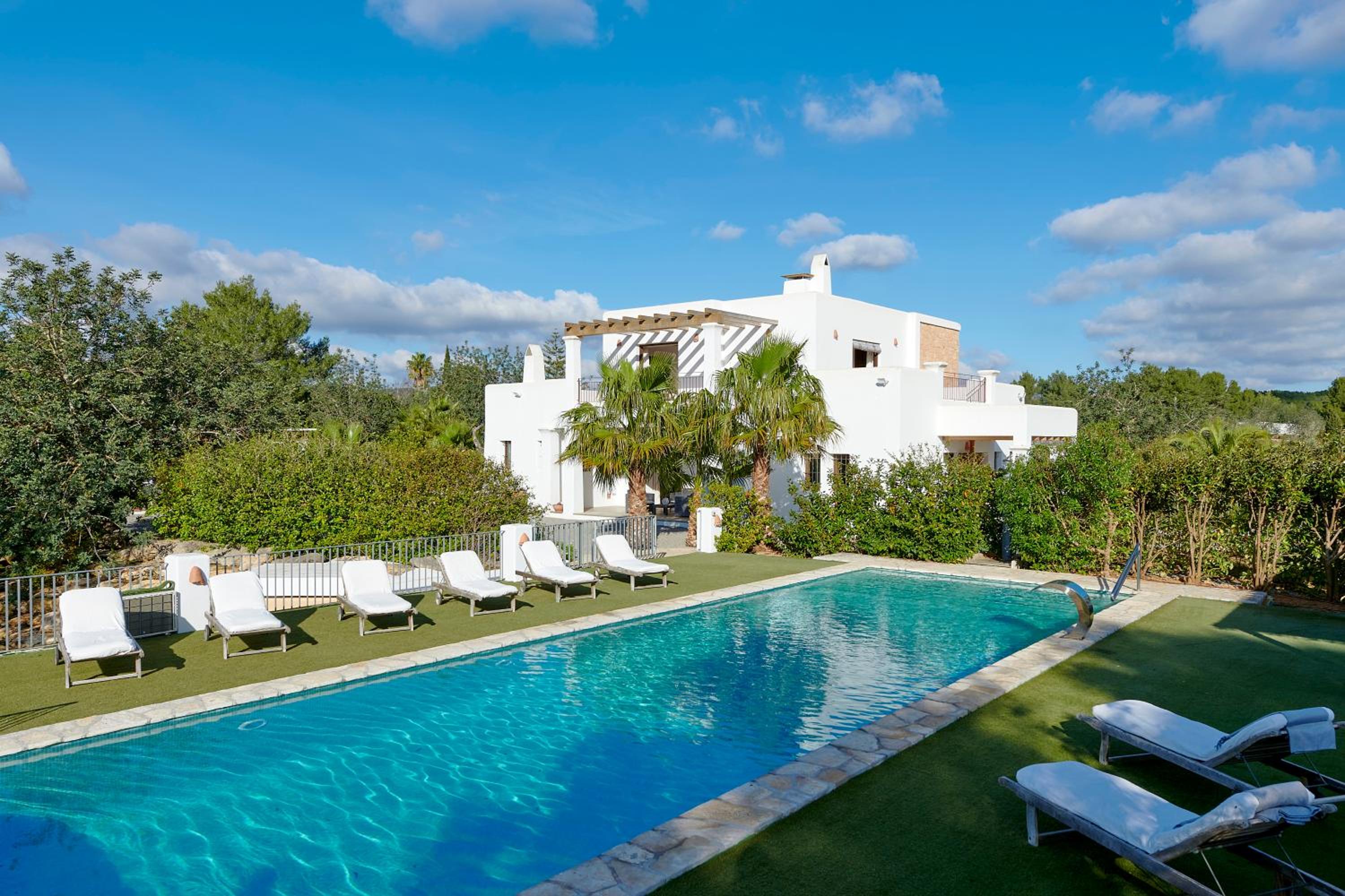 Villa Munt Blanc Ibiza view 4