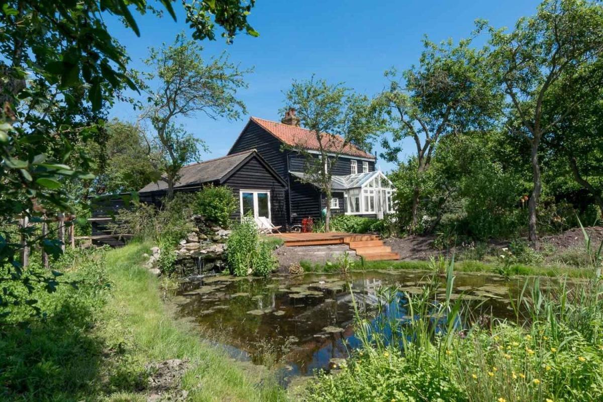 Navigation Cottage on the Historic Sea Lock overlooking the Nature Reserve view 5