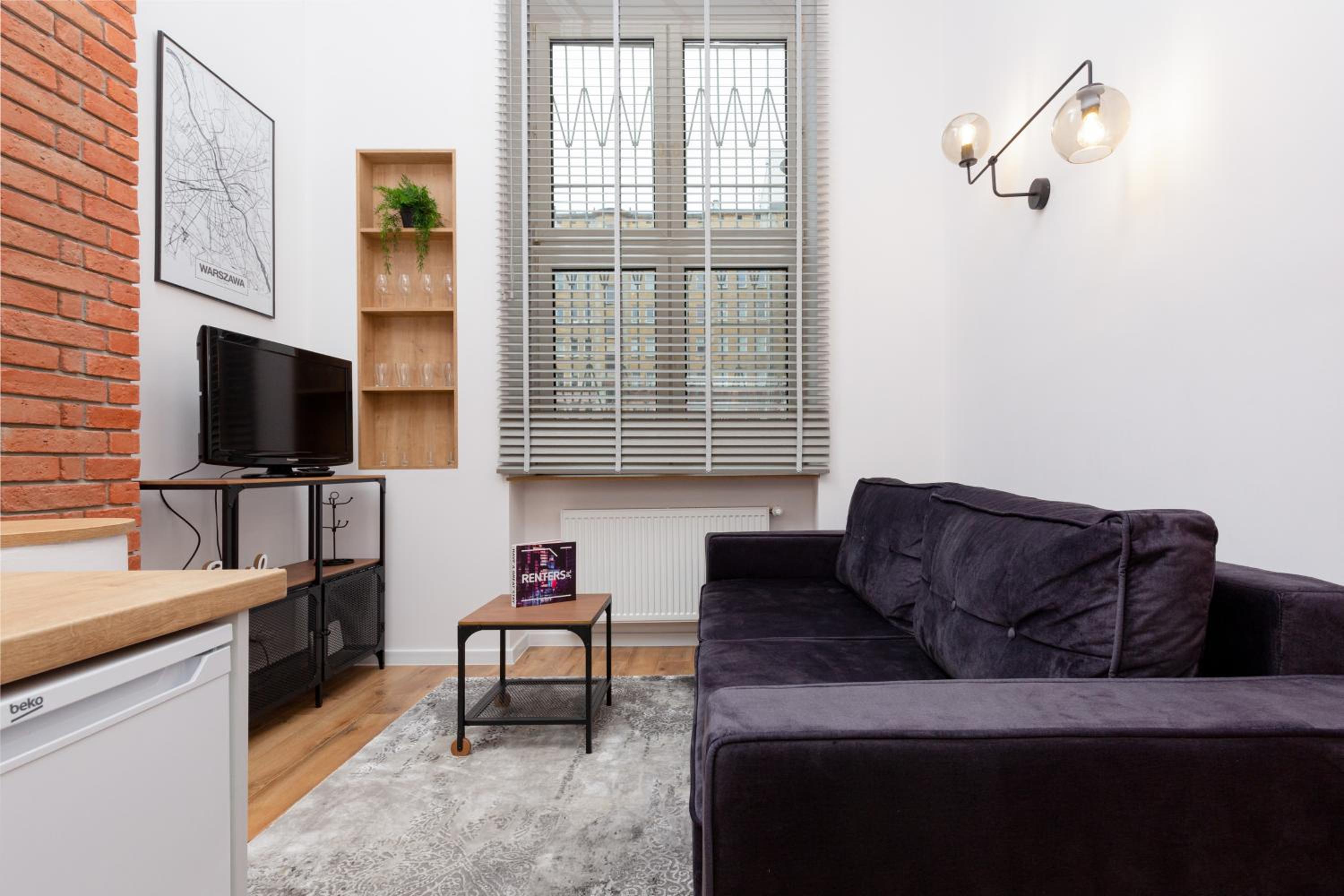 City Center Mezzanine Studio Chmielna by Renters view 2