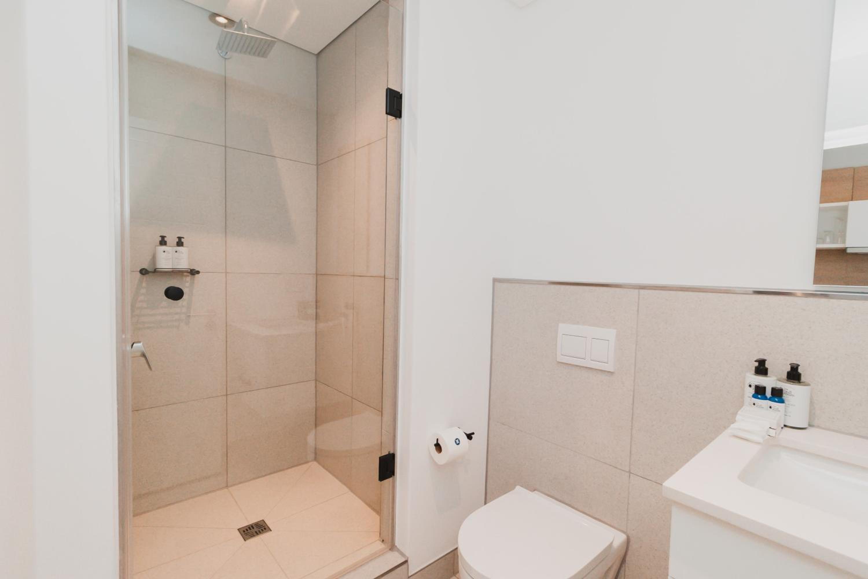 Bridgewater Apartments by Century City Hotels view 5