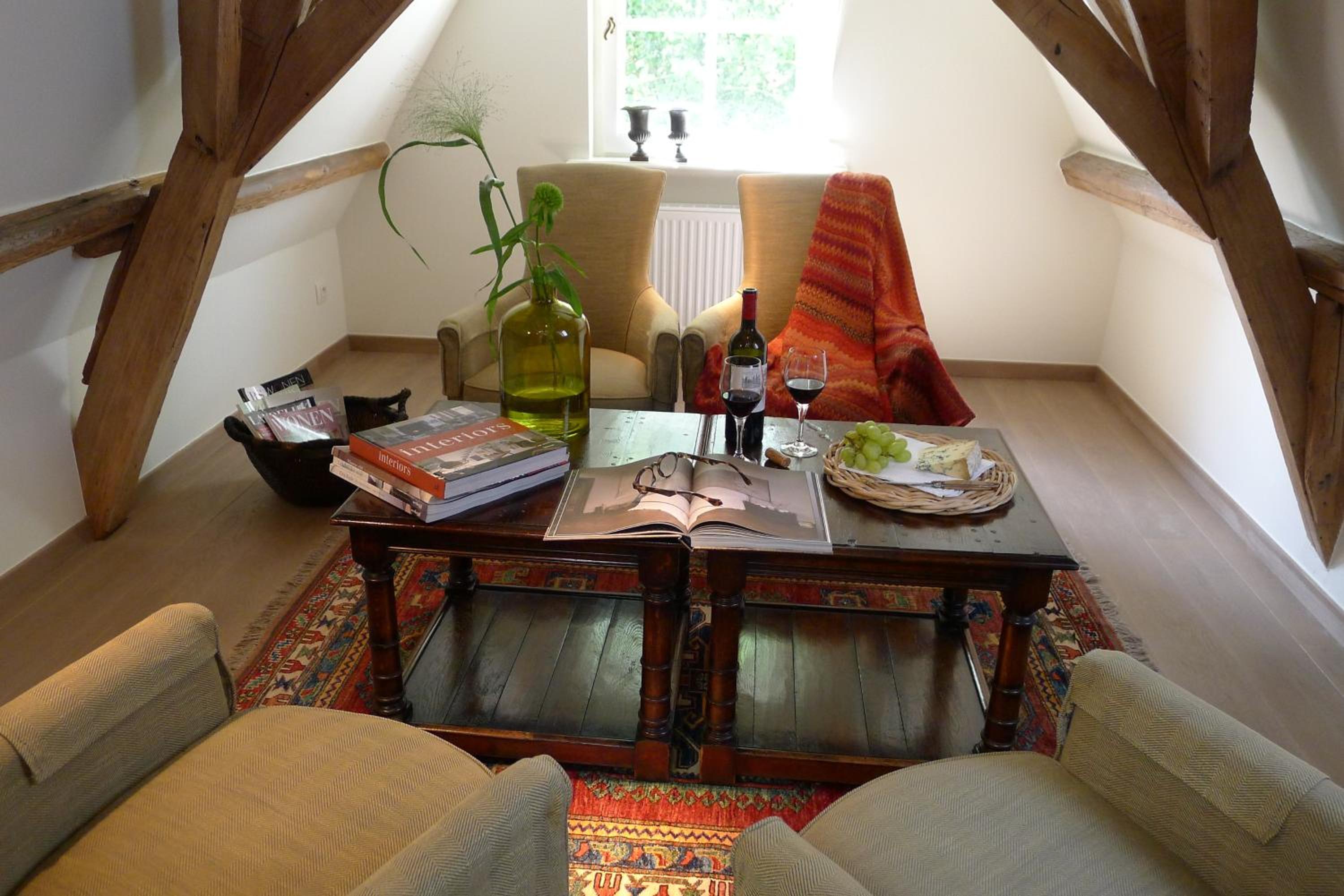 The Herring's Residence - Stylish Private Cottage with Breakfast in Historic Center - Adults-Only