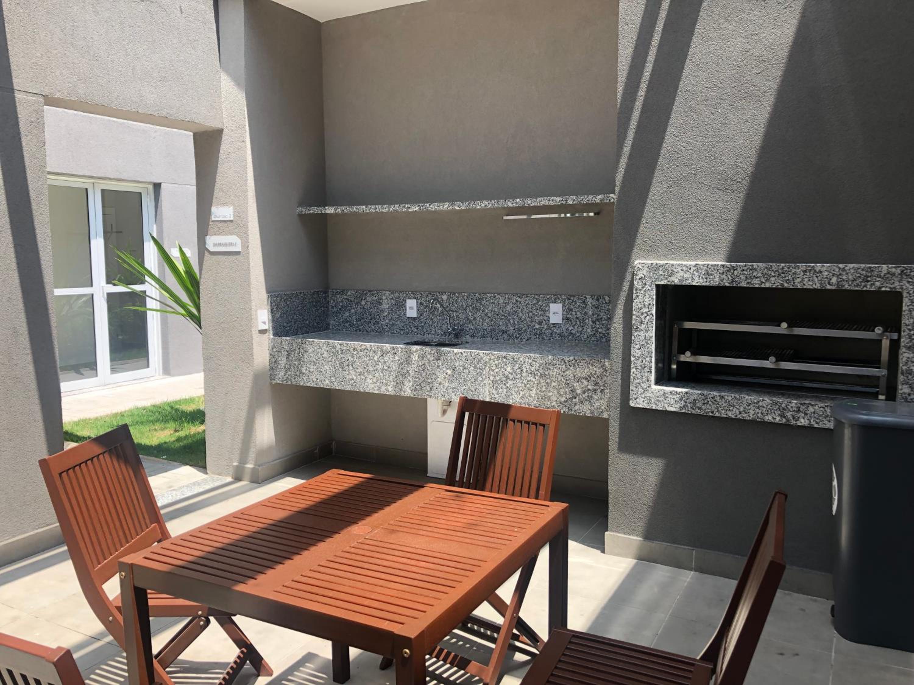 Loft aconchegante com piscina a um passo do metrô