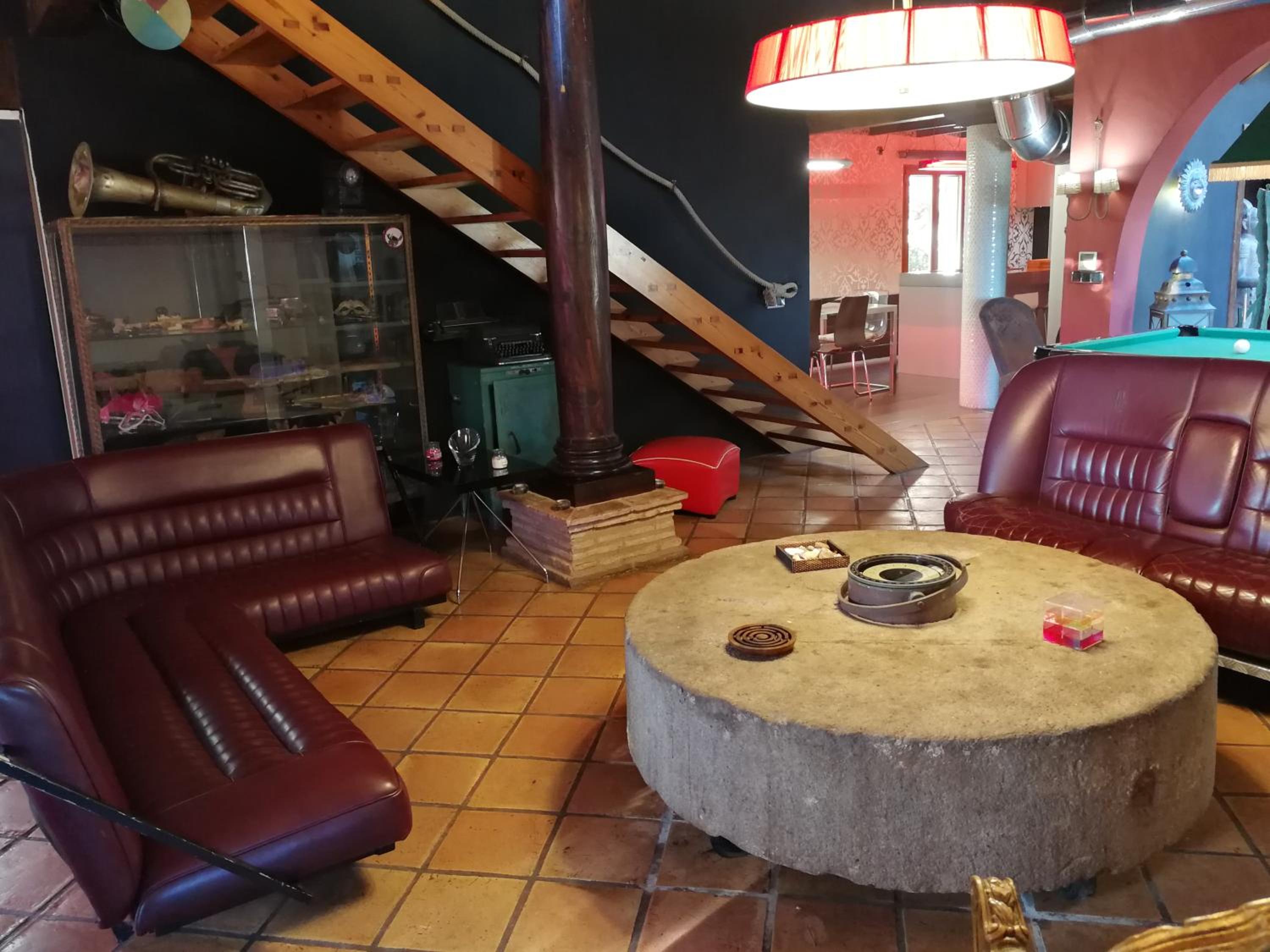 lounge