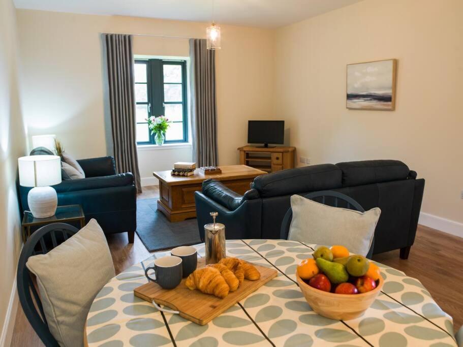 Stunning Edinburgh 1820s stables converted studio view 5