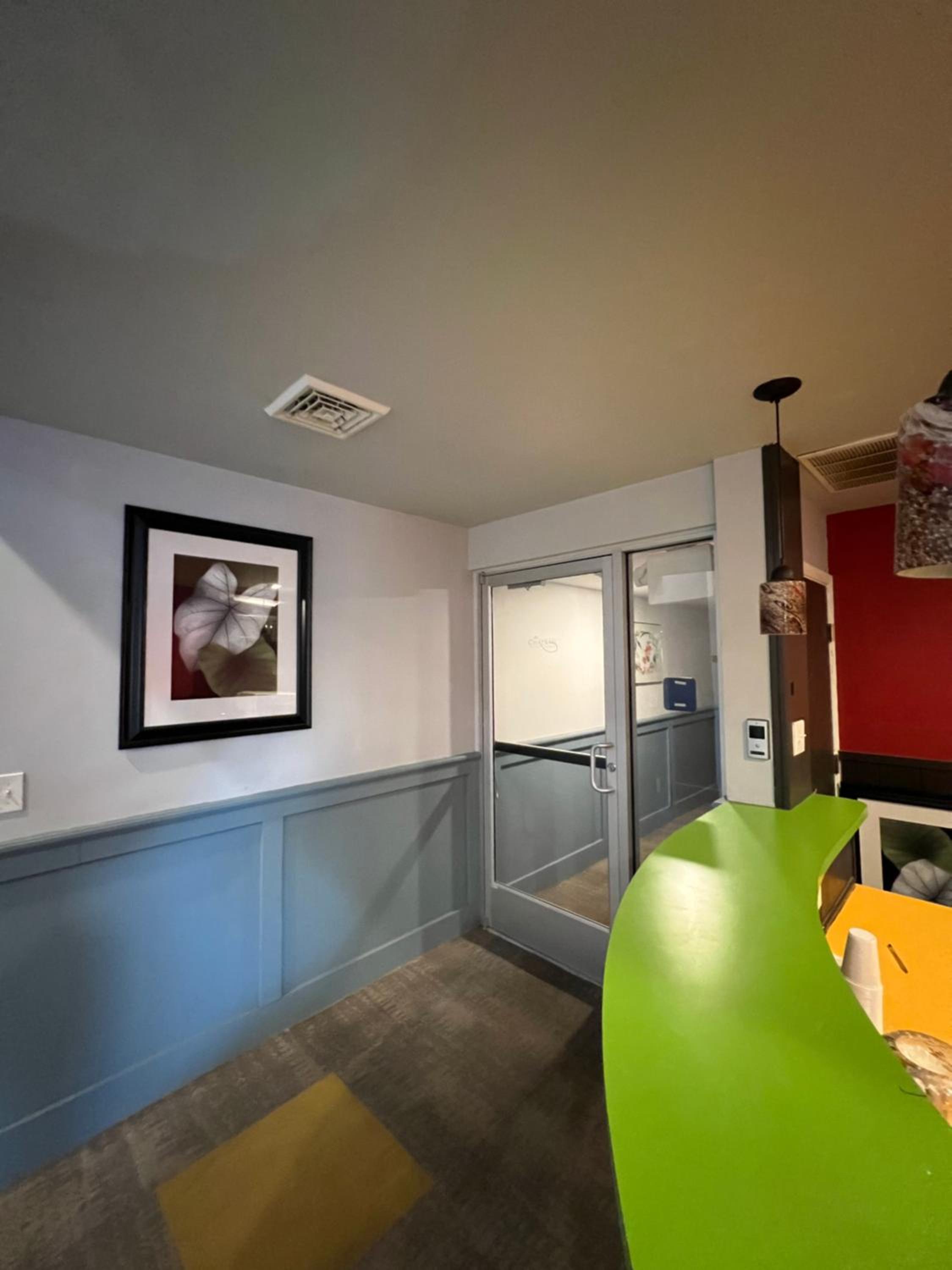 Chateau Suites - Property Image 4