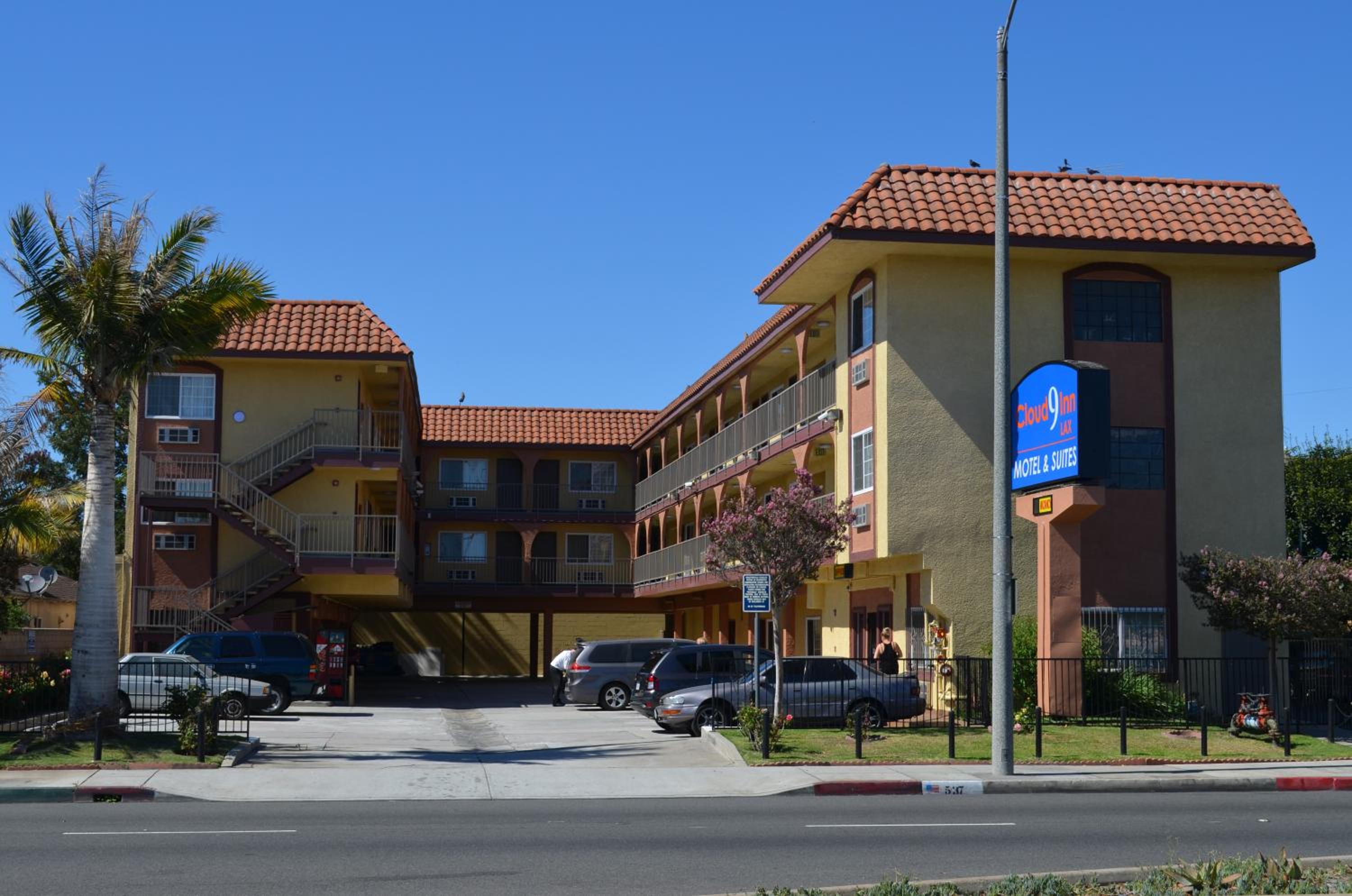 Cloud 9 Inn LAX