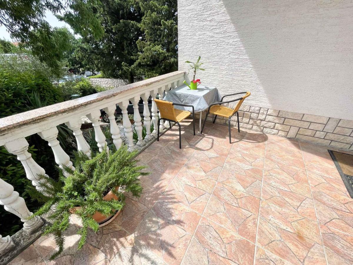 Apartments in Dramalj 42064 view 3