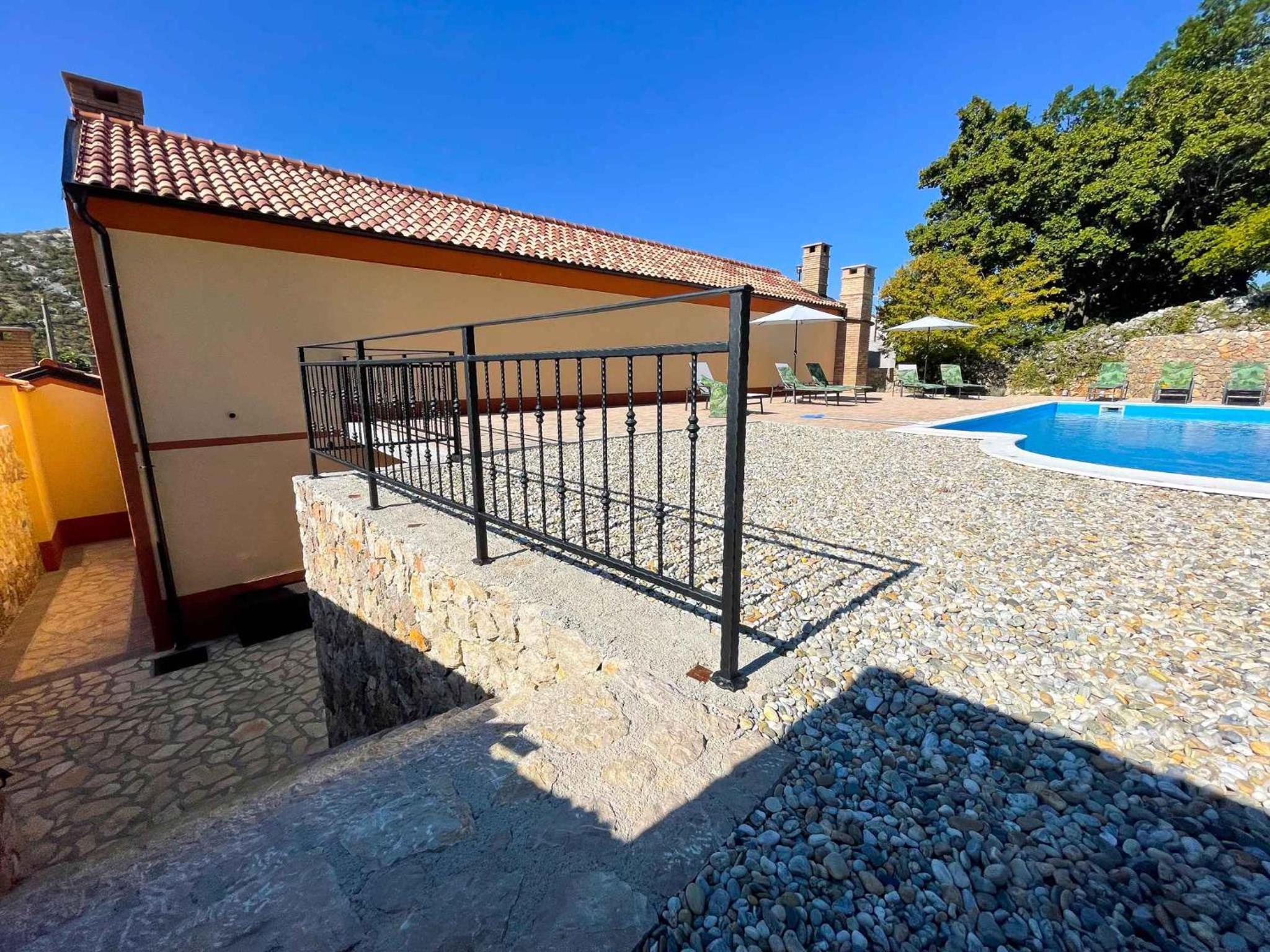 Holiday home in Drivenik 42242 view 3