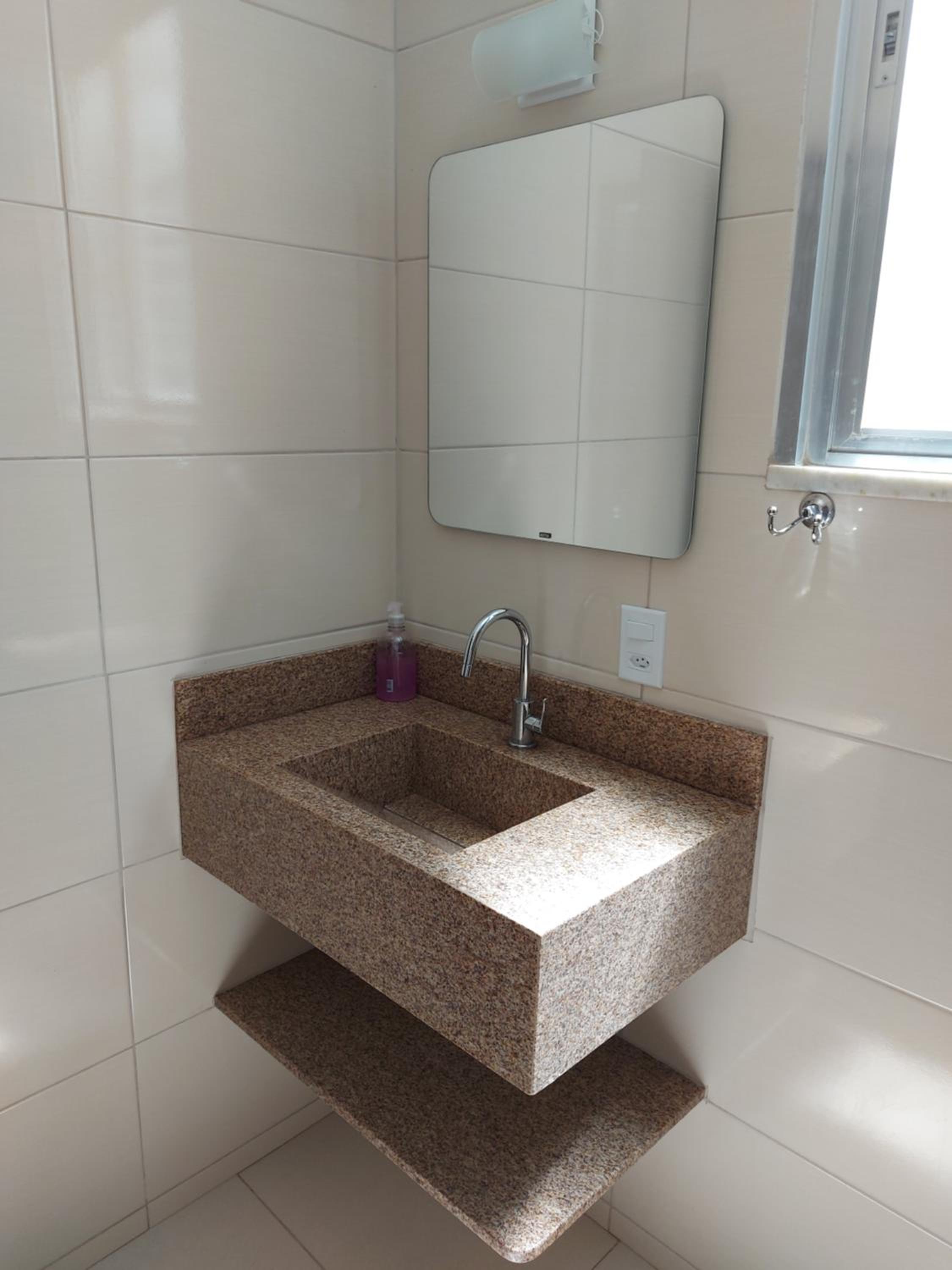 Apartamento com vista para praia do Forte em Cabo Frio