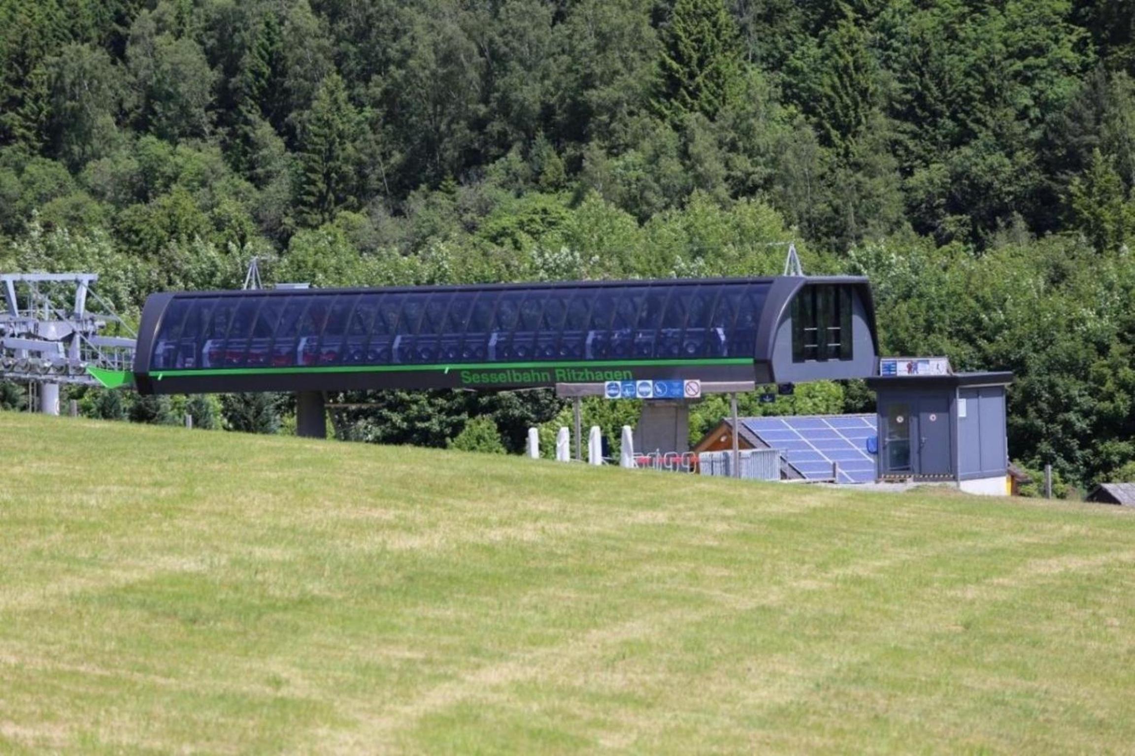 Photo 12
