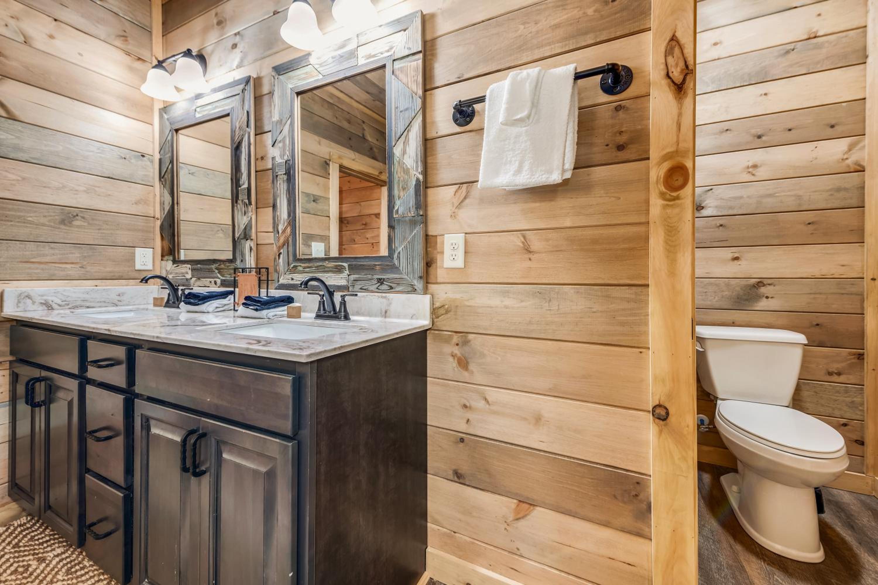 Mountain JERNE cabin