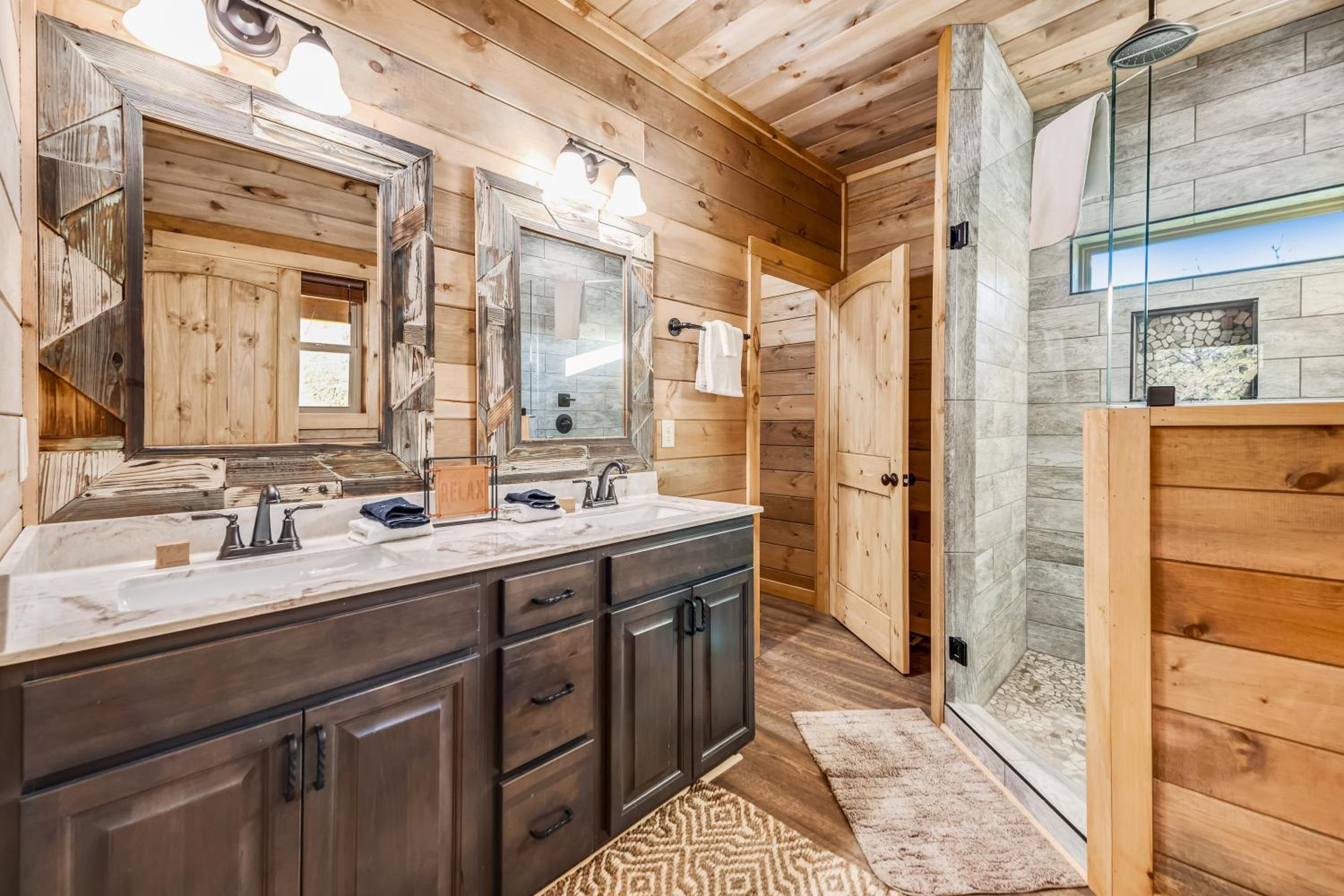 Mountain JERNE cabin