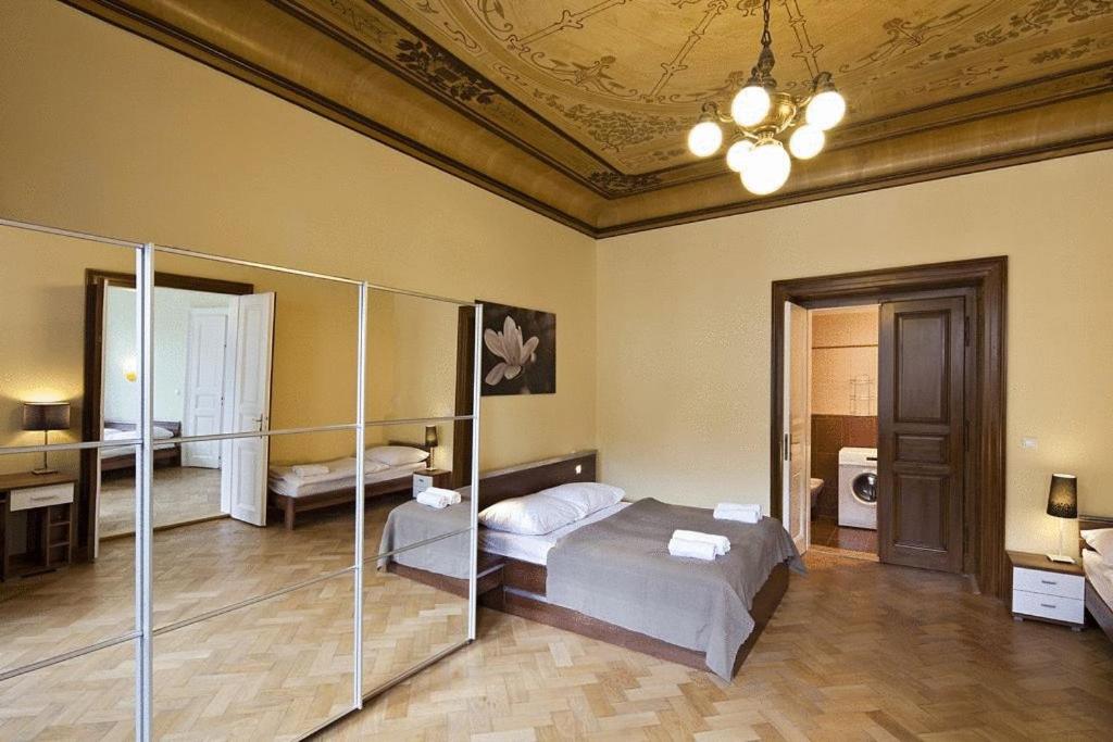 Old Town - Dusni Apartments