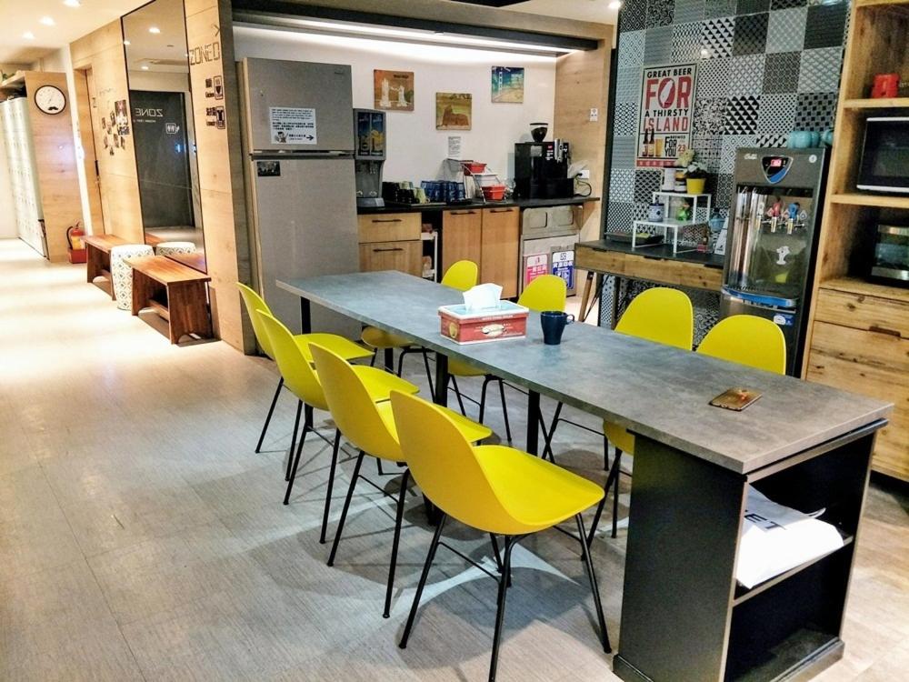 Taiwan Youth Hostel & Capsule Hotel