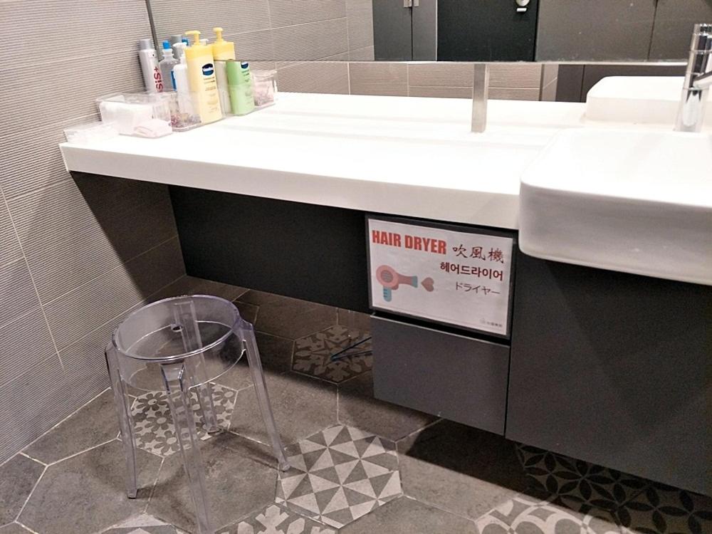 Taiwan Youth Hostel & Capsule Hotel