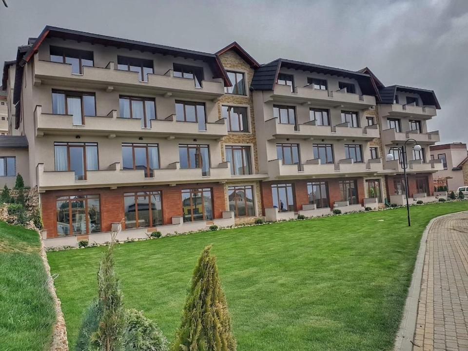 Apartman Premier 32 Milmari view 4