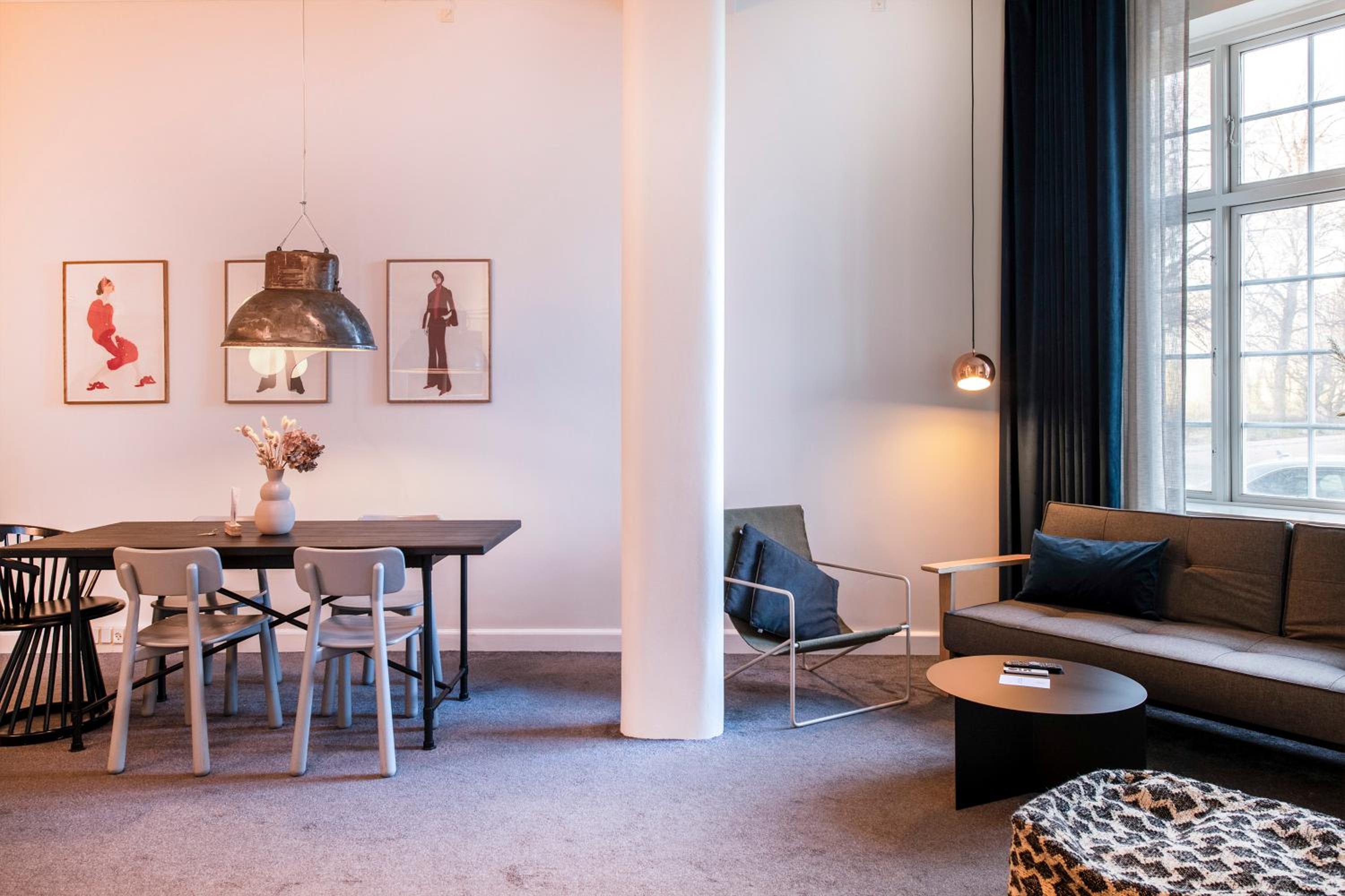 The Citadel Apartments by Daniel&Jacob's