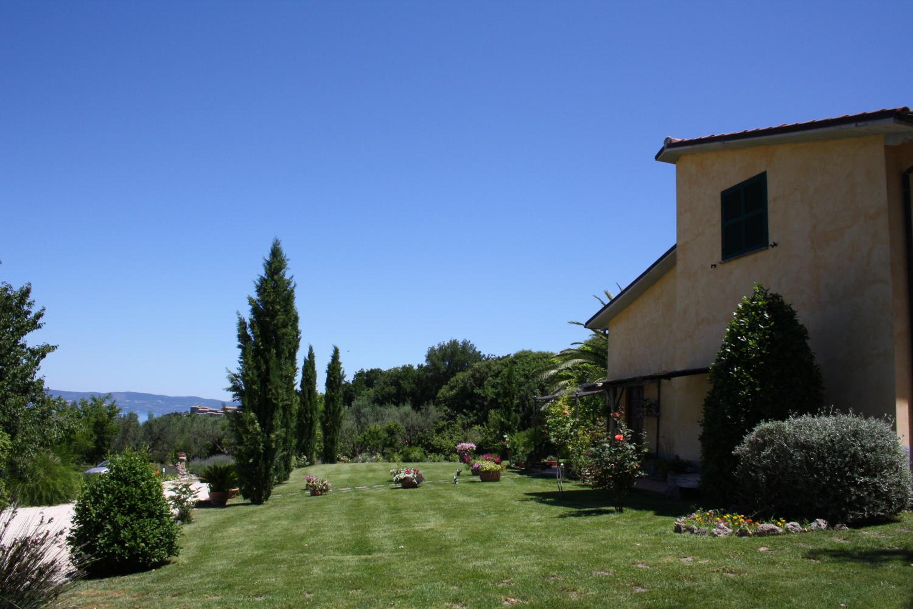 Photo 37