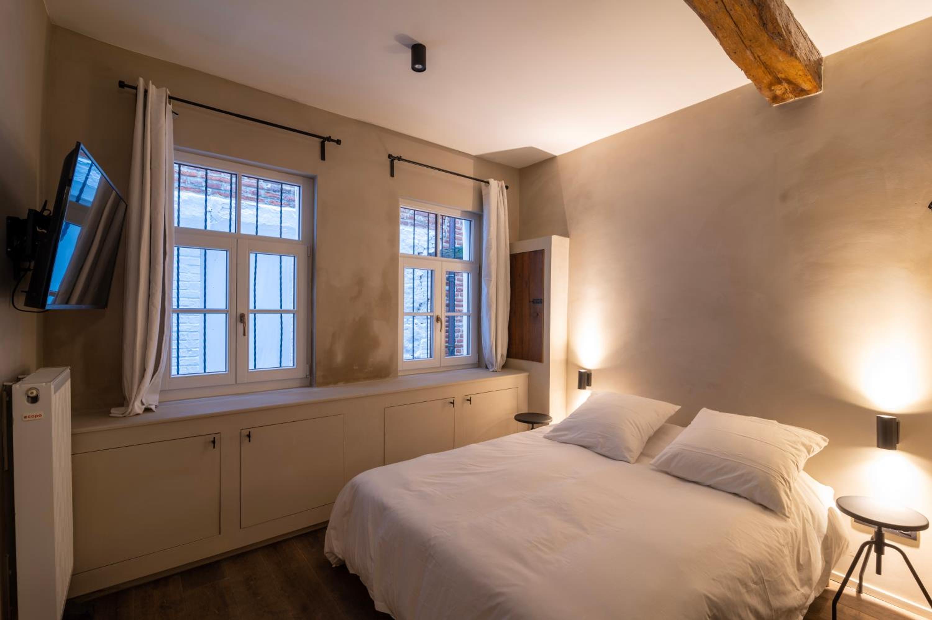 Private en-suite room in the heart of Le Sablon view 2