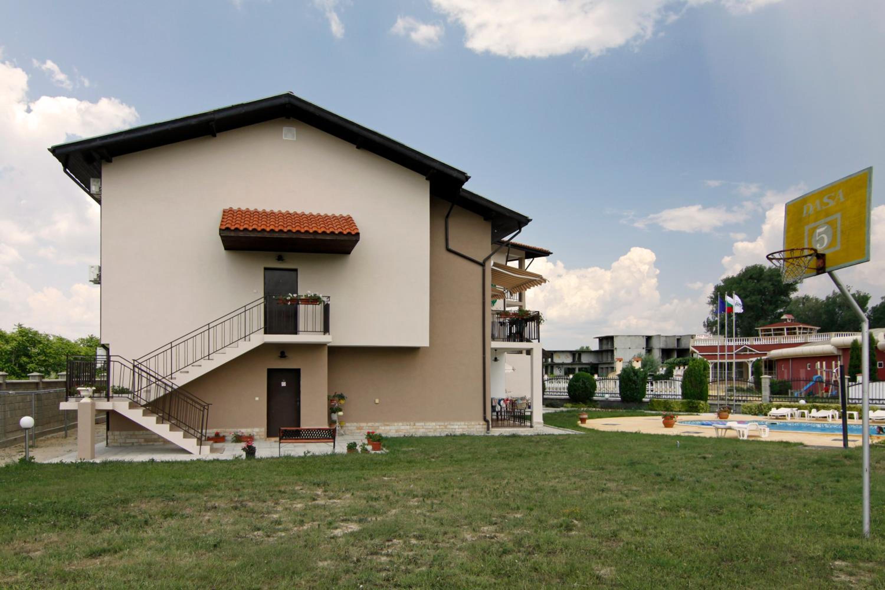 Photo 26