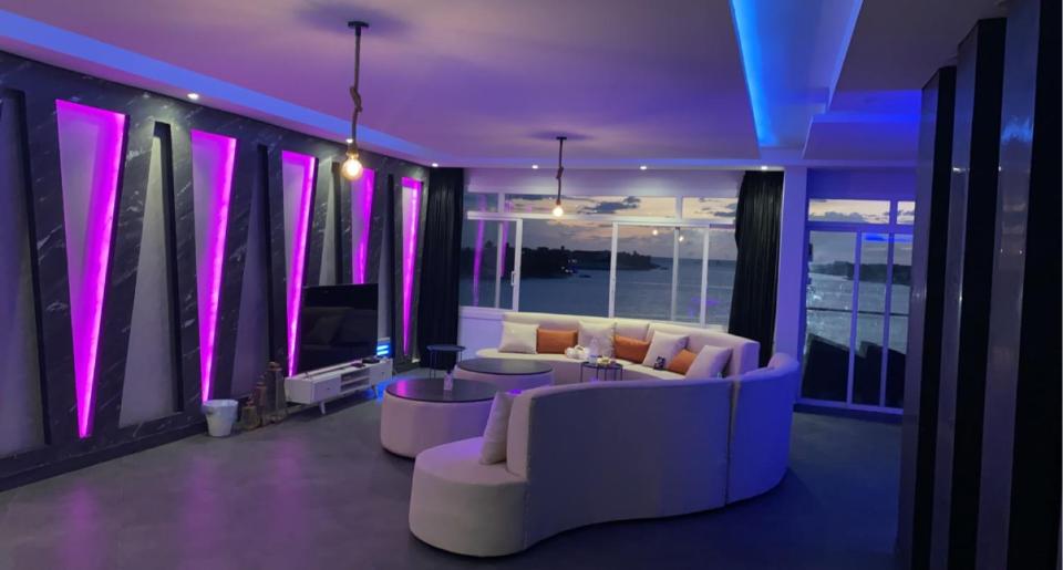 hotel room