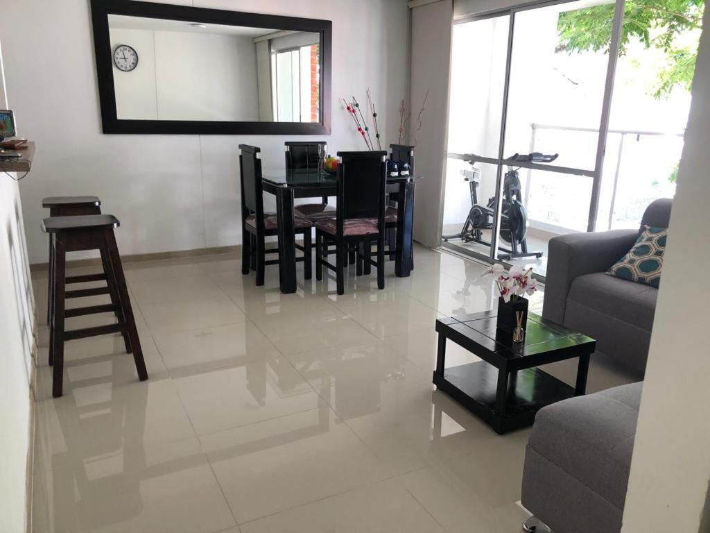 Brand New Apartment in the New South of Cali view 4