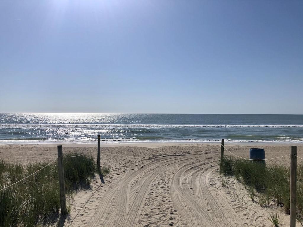 Newly Renovated Beach Condo with STUNNING Water Views! Monthly and Weekly Specials! view 3